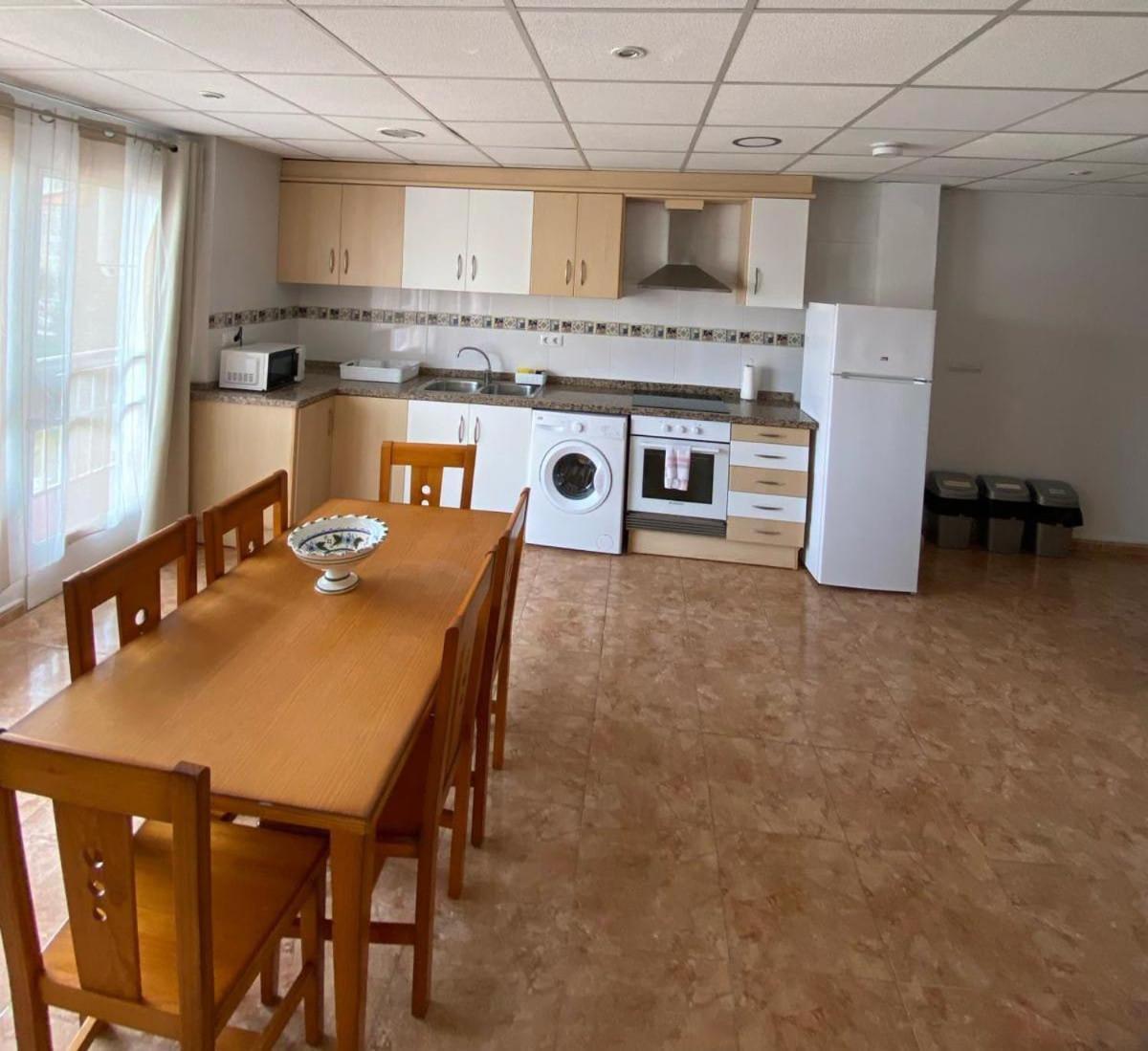 Reina Apartamento Pego