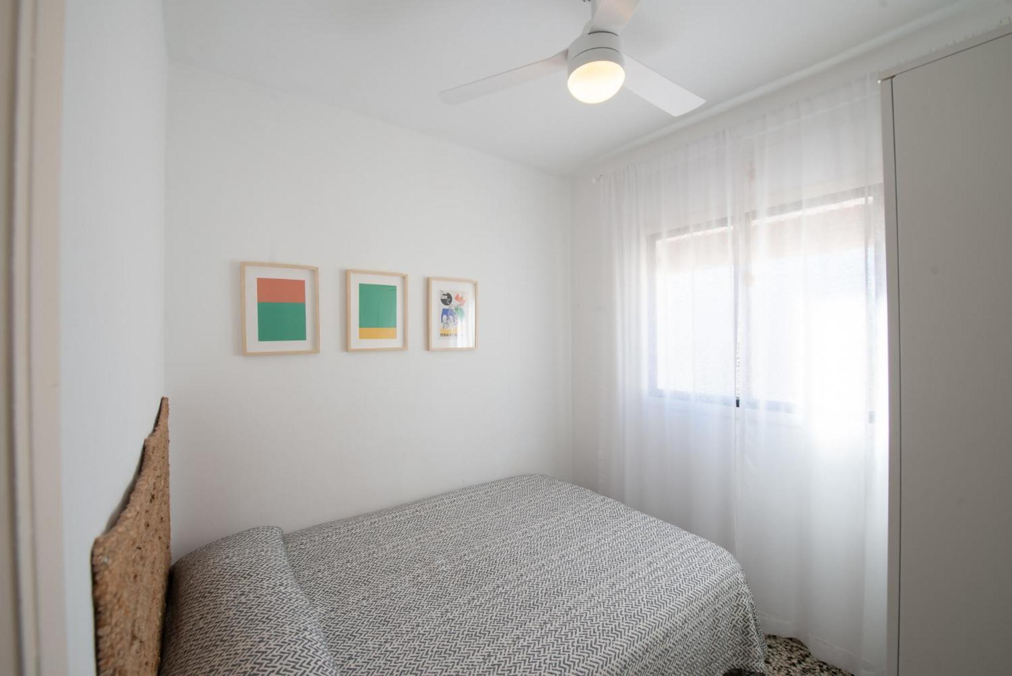 Traditional 2 Double Bed In Quiet Square Apartamento *