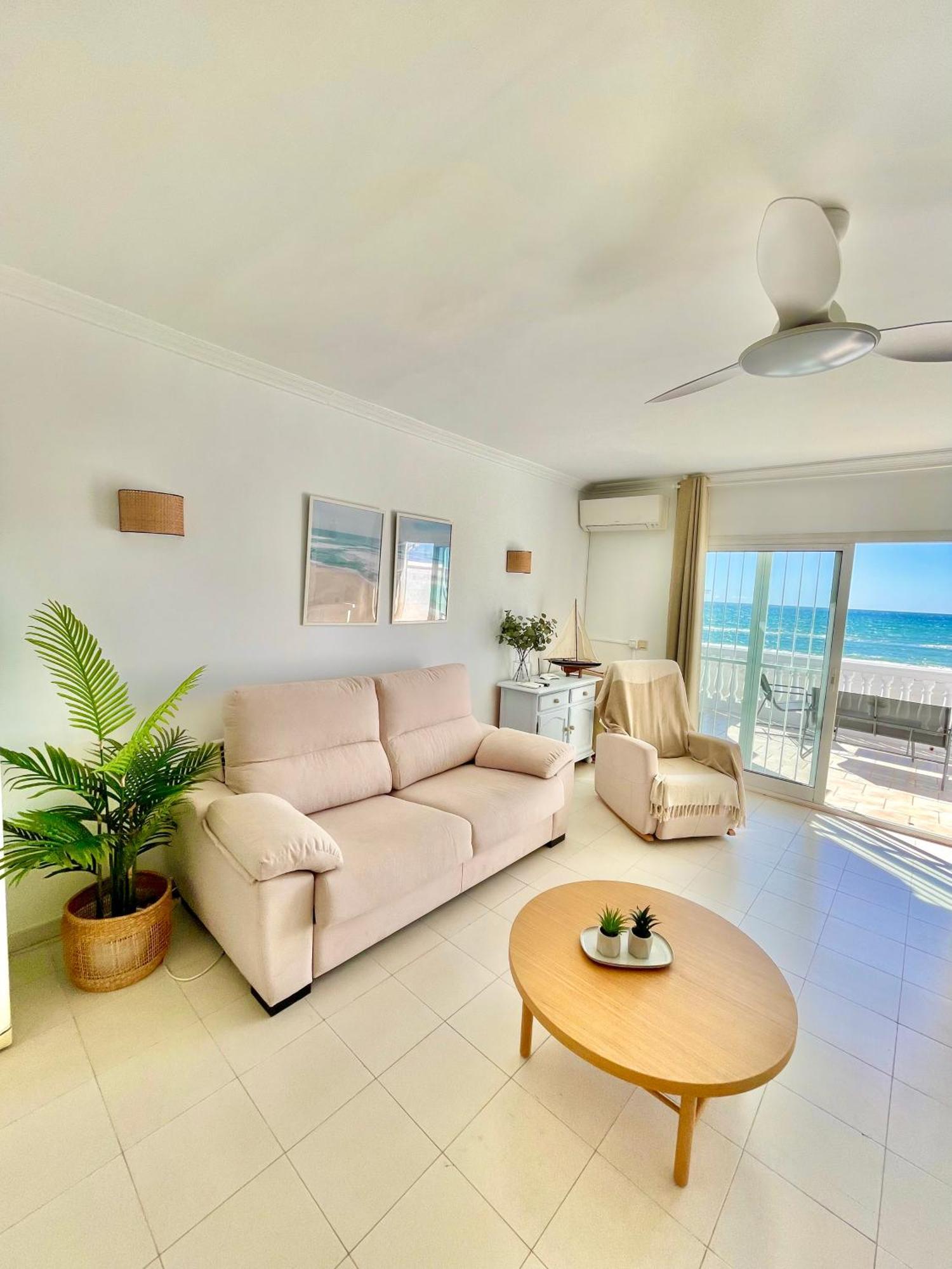 Frontal Al Mar - Costa Apartment
