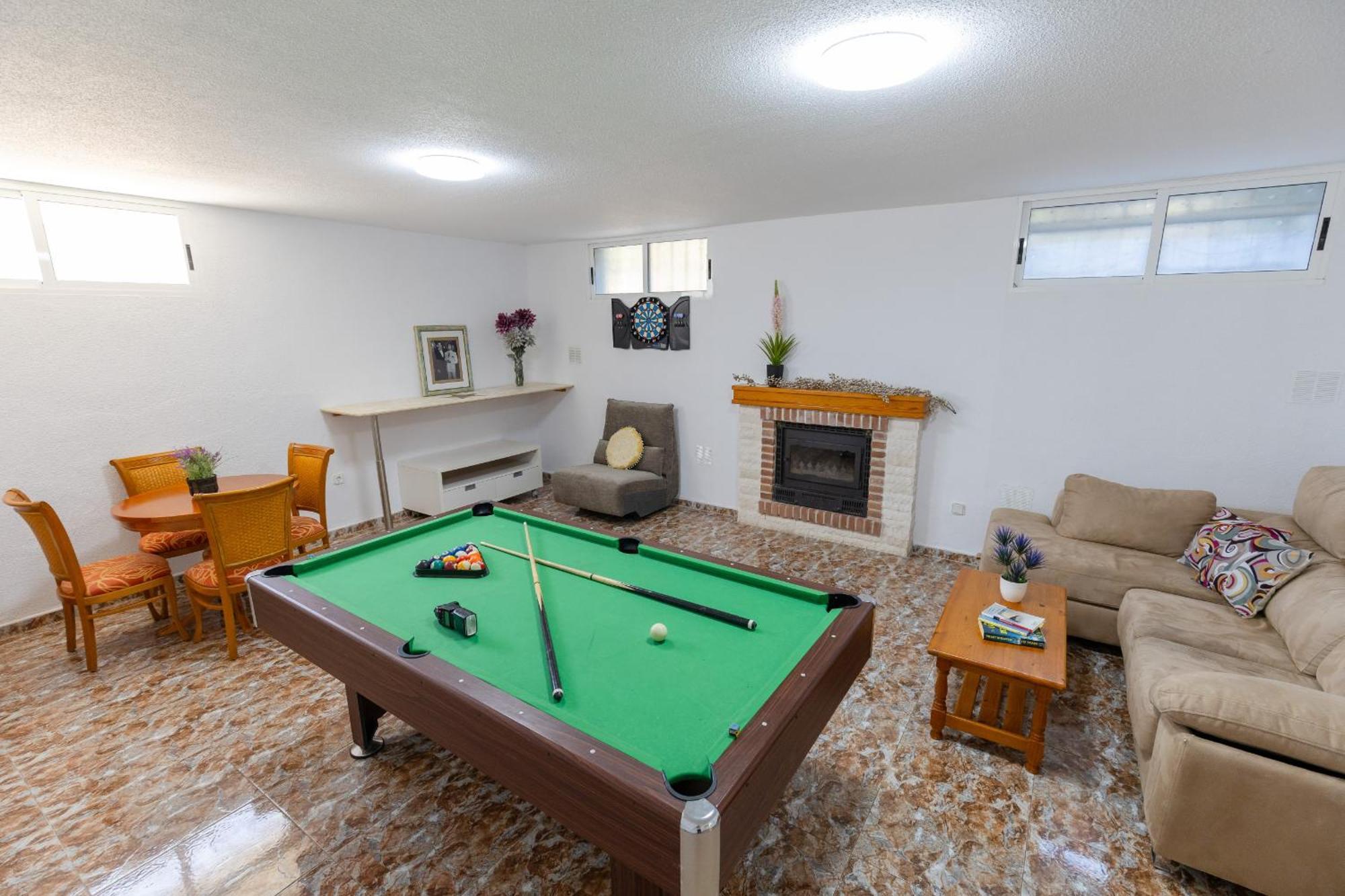 Fidalsa Grand White House * Tangel