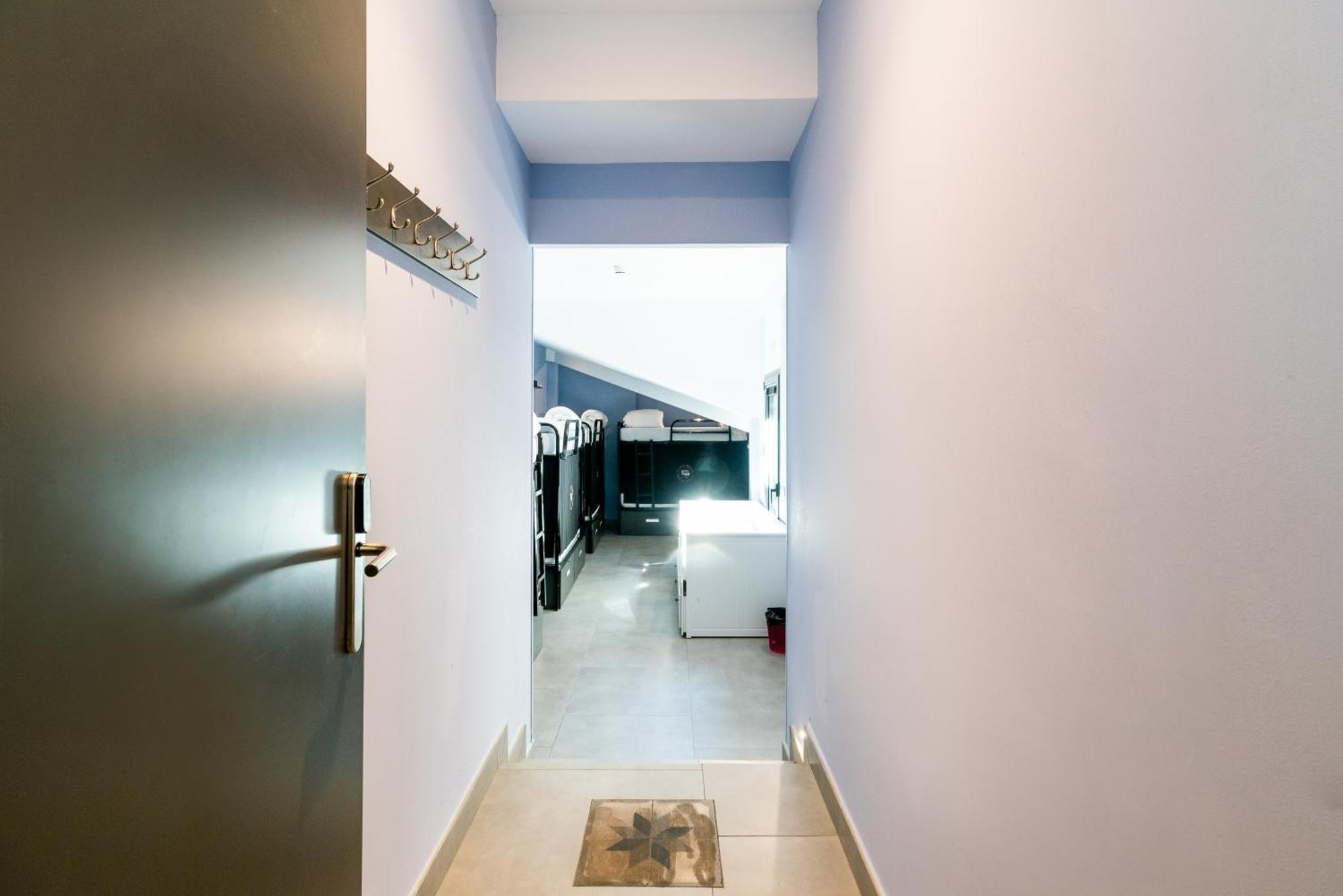 Carlota Braun Hostal Granada