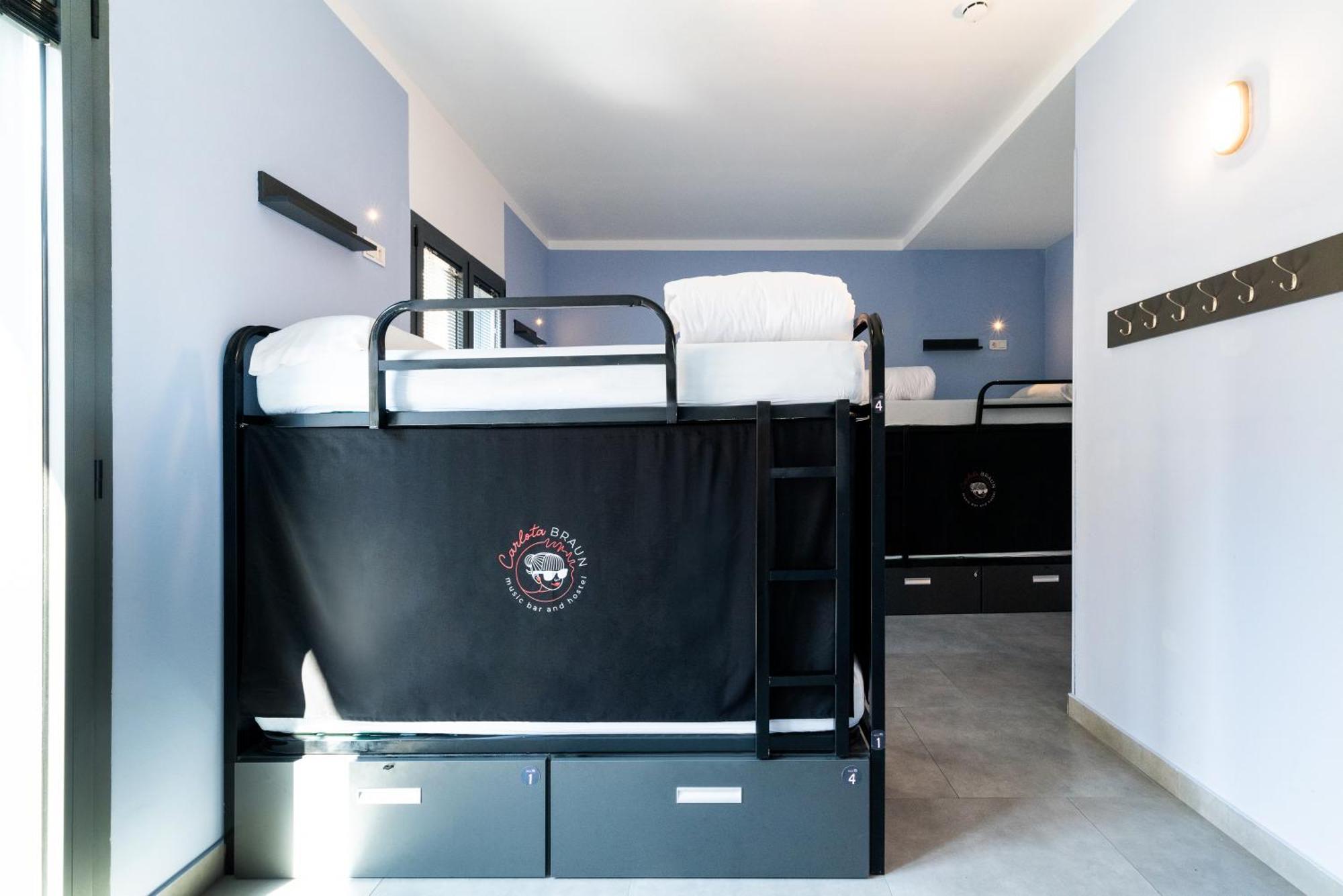 Carlota Braun Hostal Granada