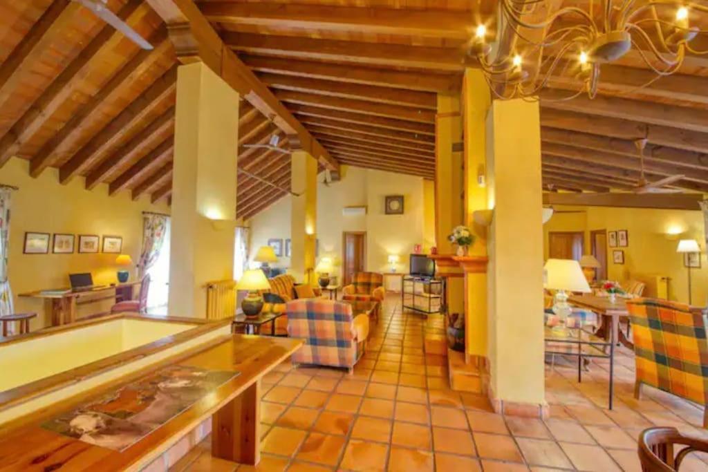 Casa Bermeja Valdeverdeja
