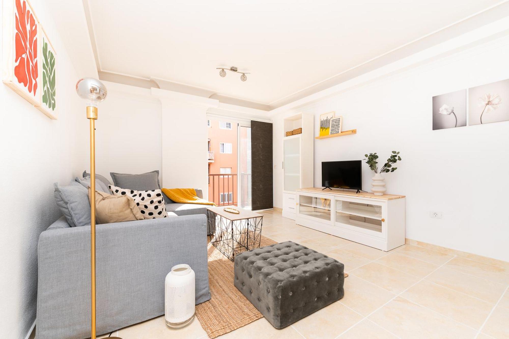 Apartment Coqueto Con Terraza Junto A *