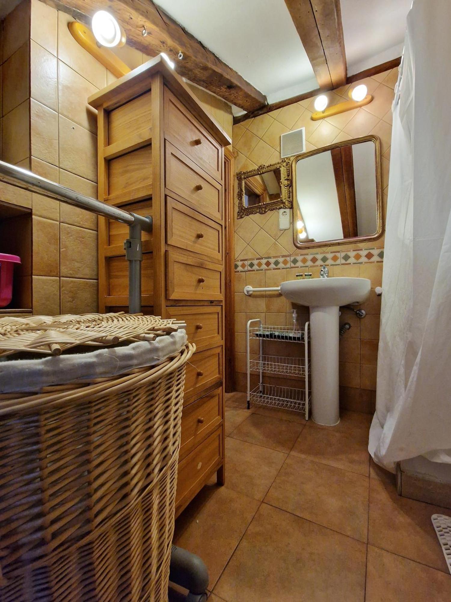 Santa Ana, Buhardilla En La Latina Dos Apartamento Madrid