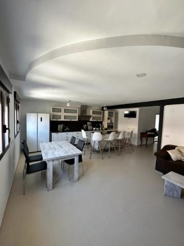 Mayor, 73 -