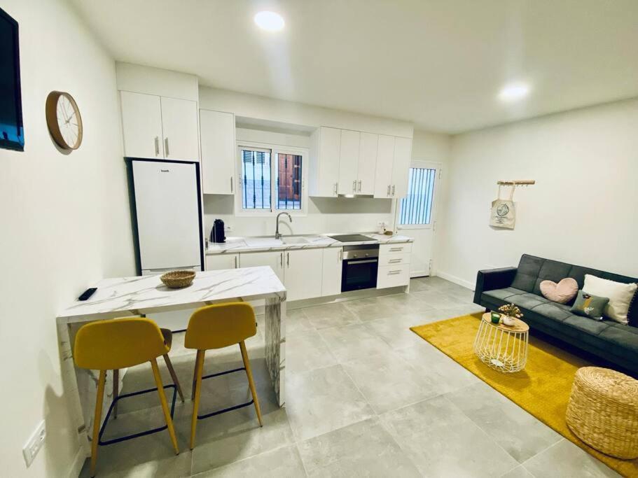 Apartment La Casita De Julia Buzanada