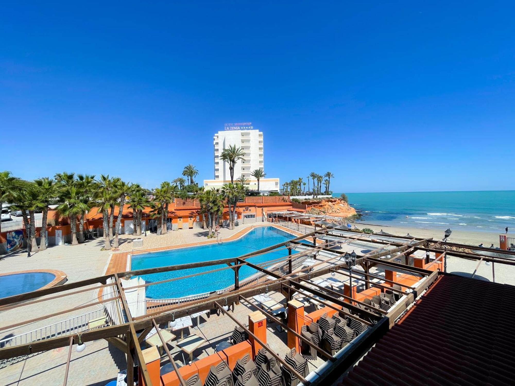 La Zenia House