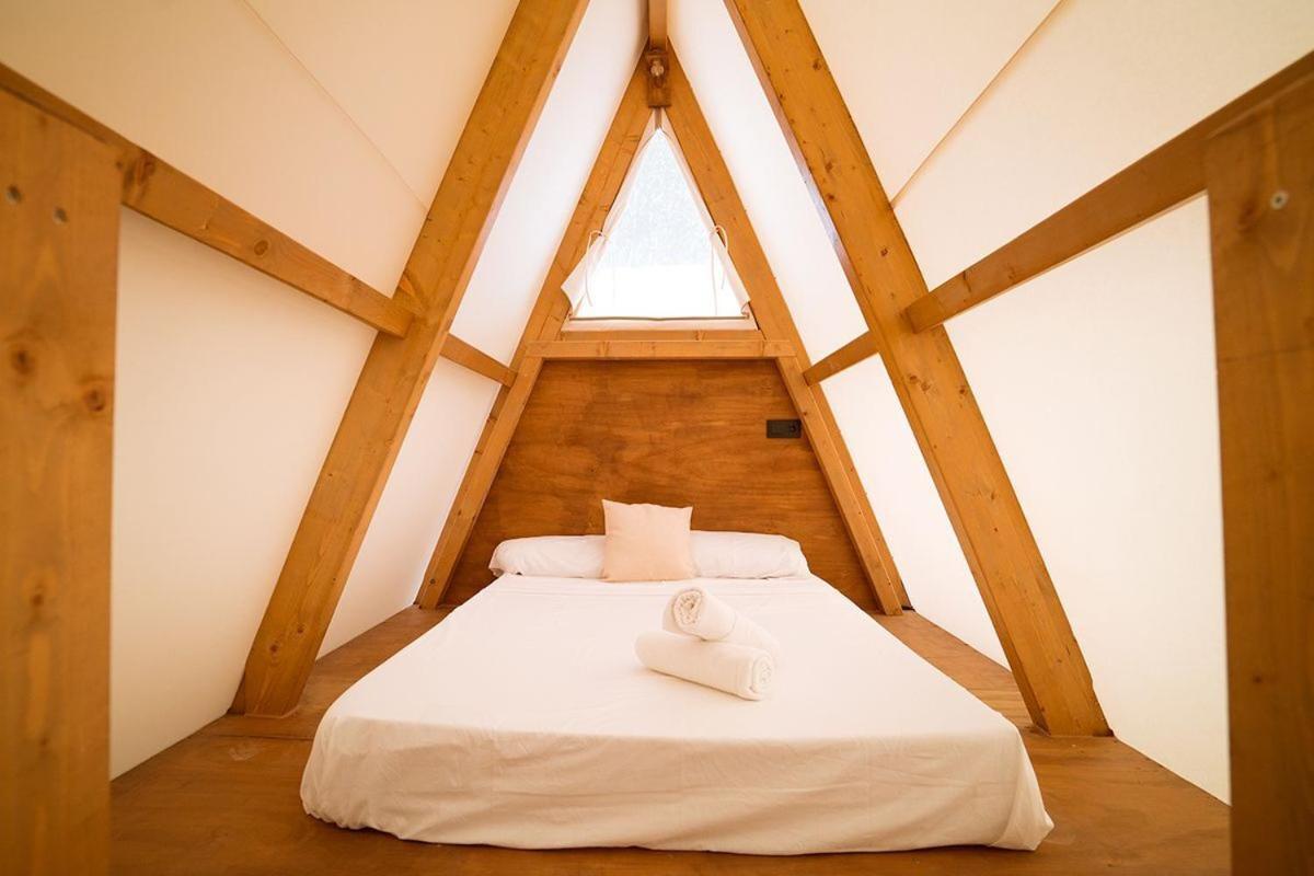 Luxury tent Kampaoh Cova Negra Marchuquera