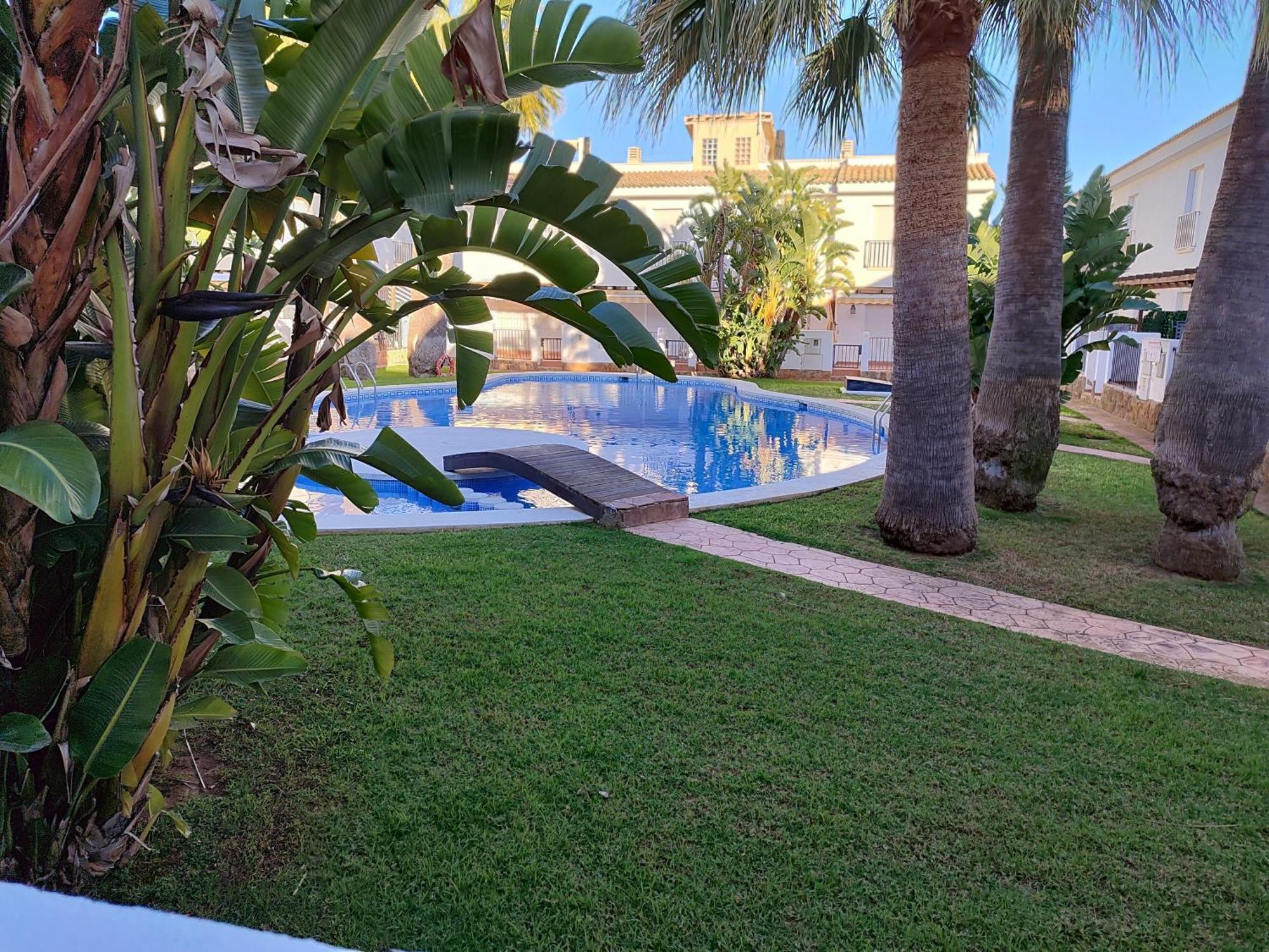 Adosado Con Piscina Alcoceber