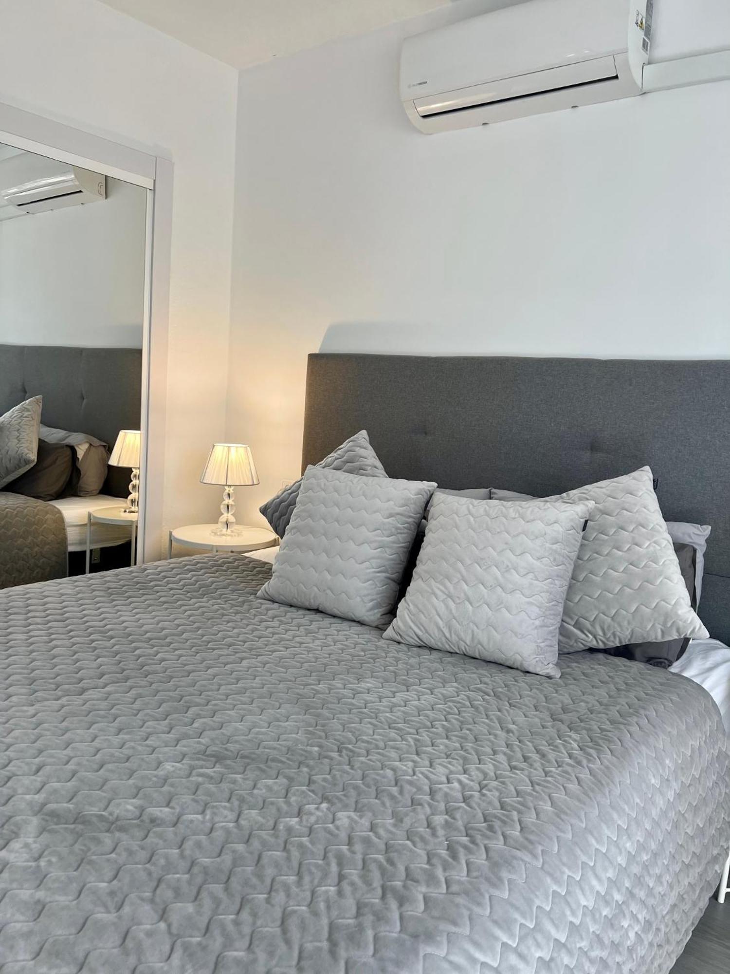 Apartment Torres De Aloha 2 Bdr Puerto Banus *