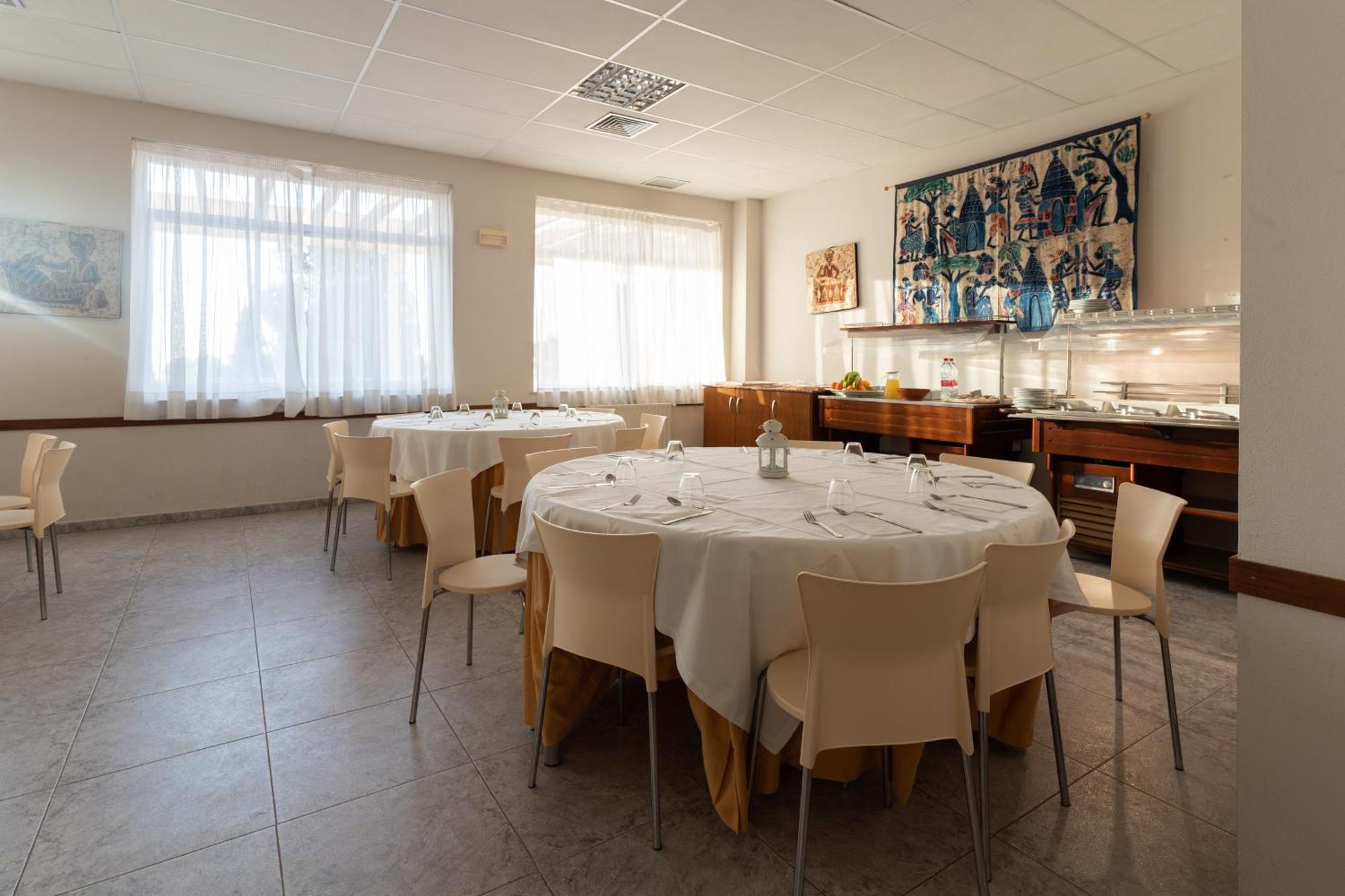 Costablanca Explore Sports & Events Hostel La Marina