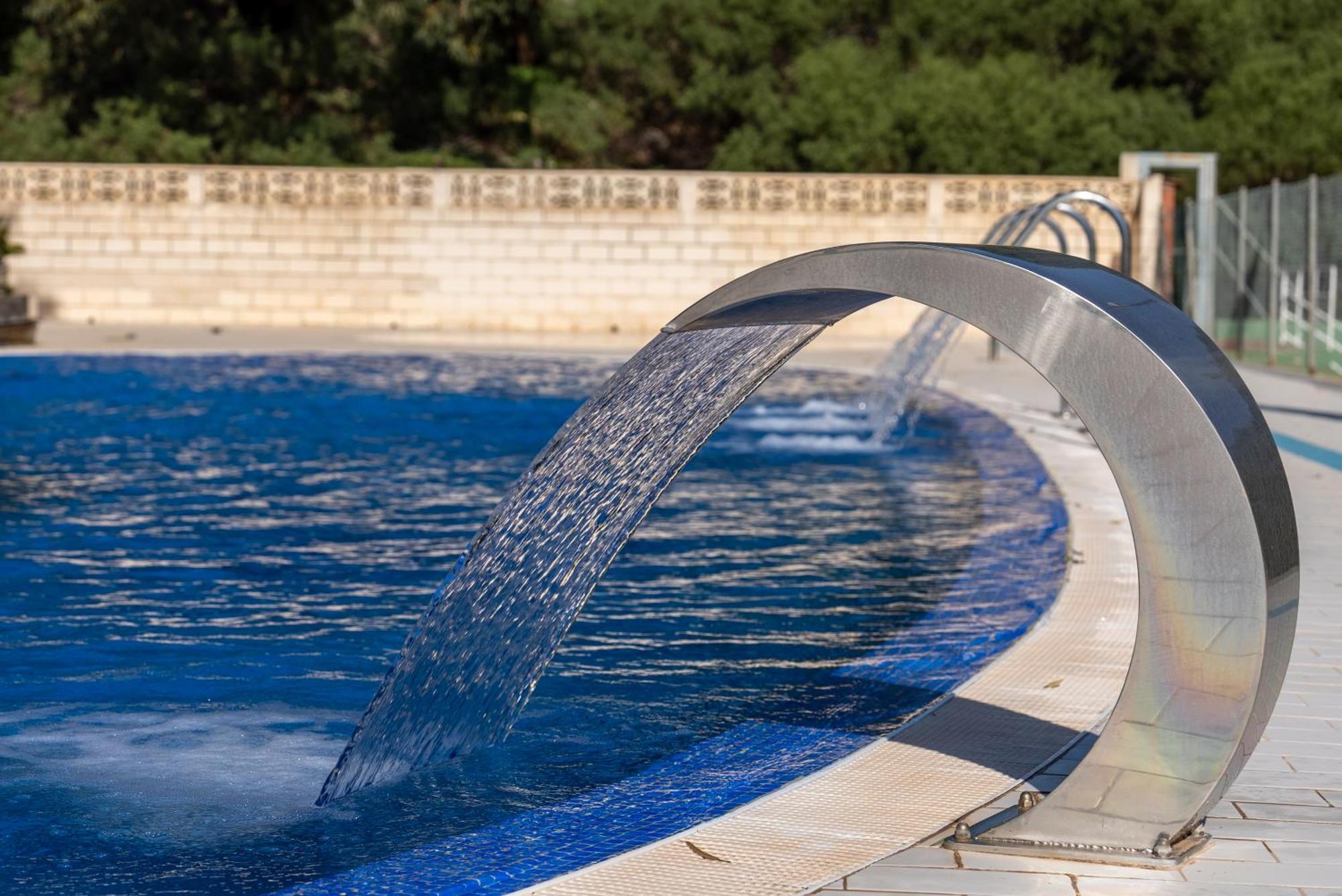 Costablanca Explore Sports & Events Hostel *