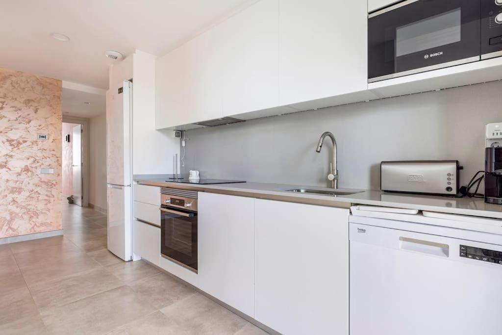 Apartment By The With Pool And Private Parking Cambrils