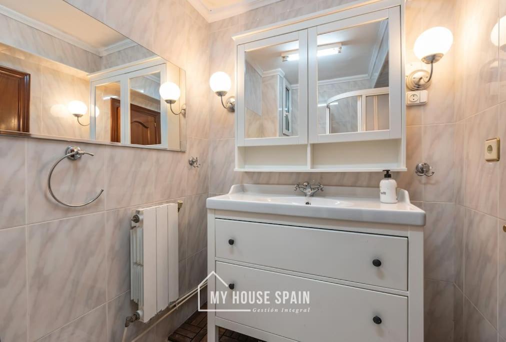 Myhousespain - Amplio Piso Cerca Del Centro Gijon