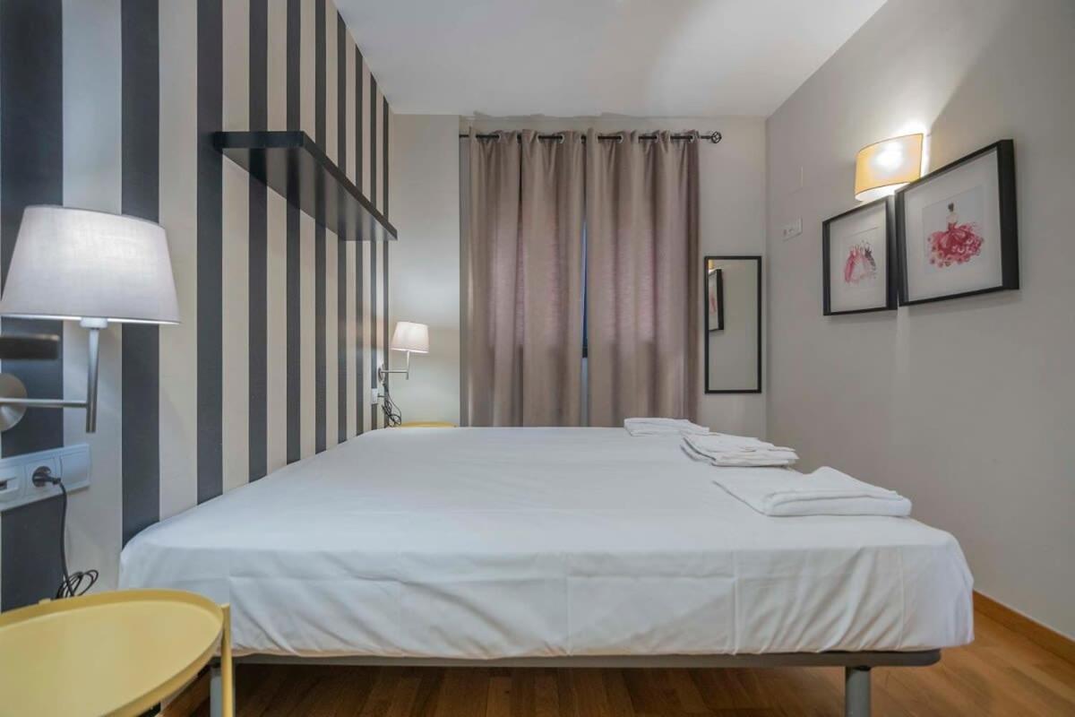 Apartment Modern And Bright In Eixample 5-2 Barcelona