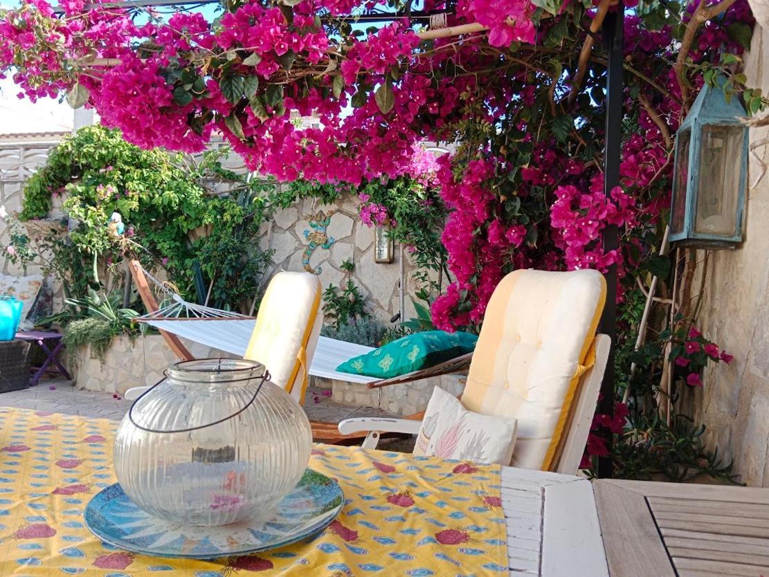 Stylish Family Villa, Near Beach,prive Parking,wifi Villa Denia