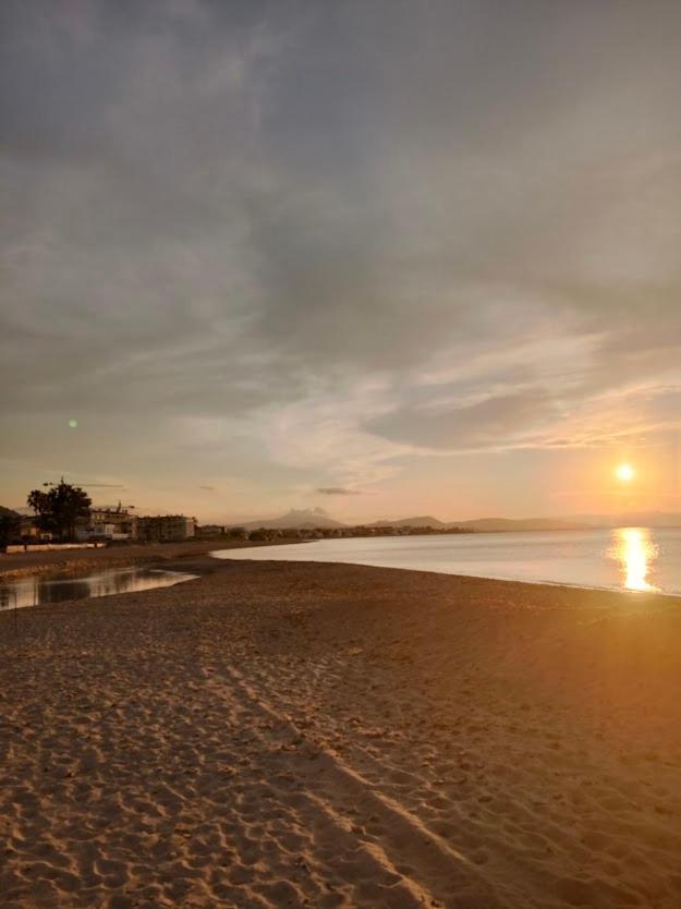 Stylish Family Villa, Near Beach,prive Parking,wifi Villa Denia