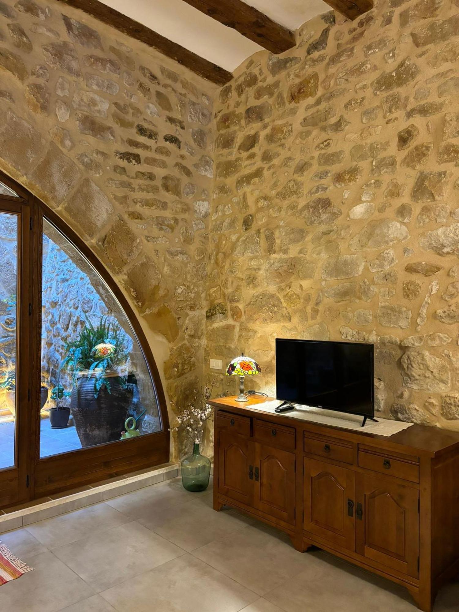 La Fusteria D' * Arnes