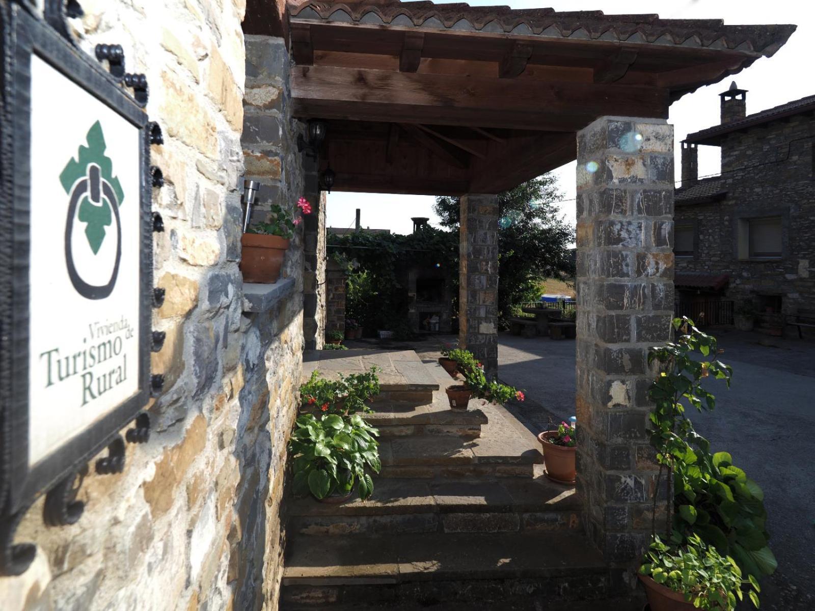 Casa Sastre * Fuendecampo