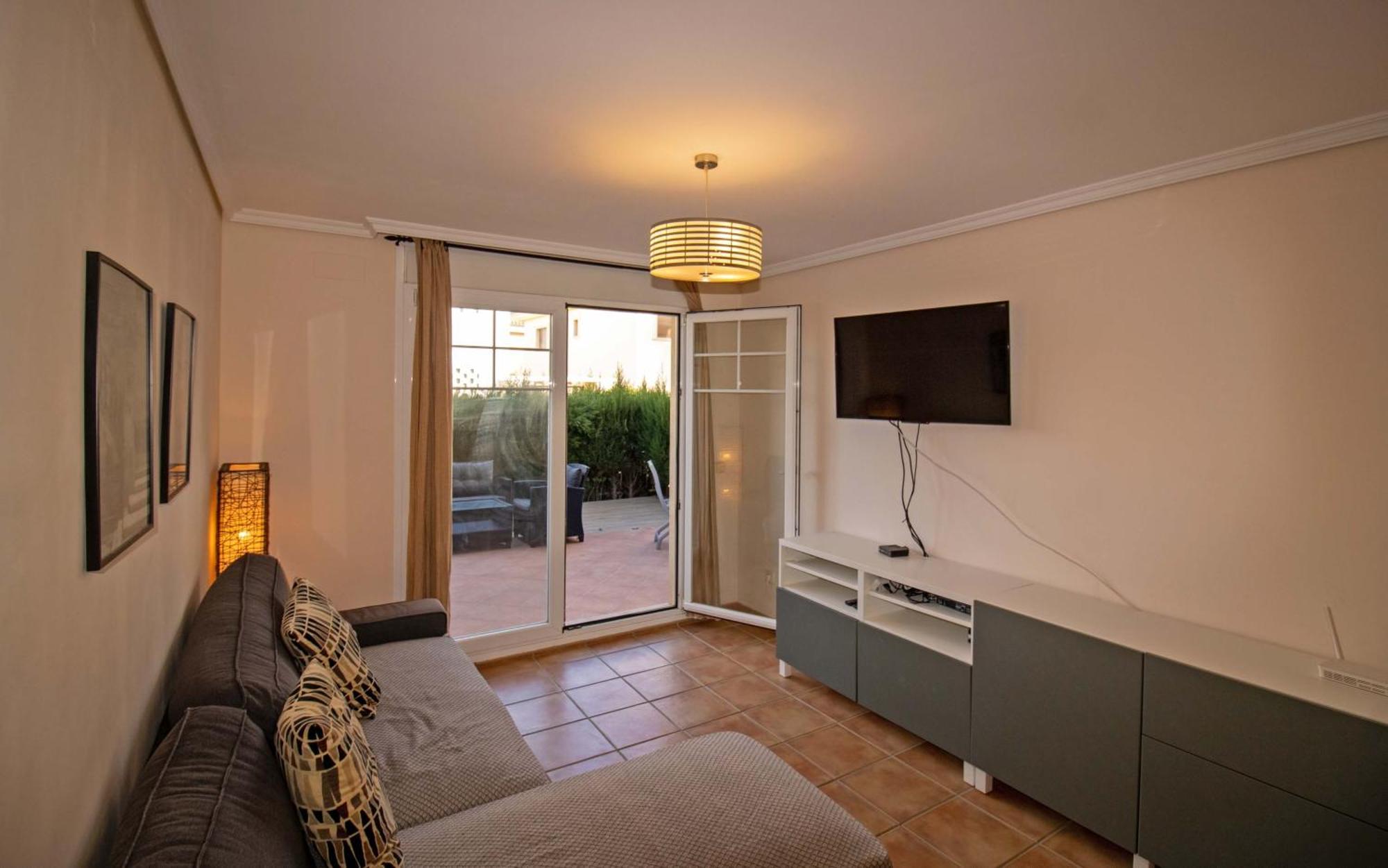 Apartamento Planta Baja Con Terraza Chill Out En Primera Linea Tres Playas *