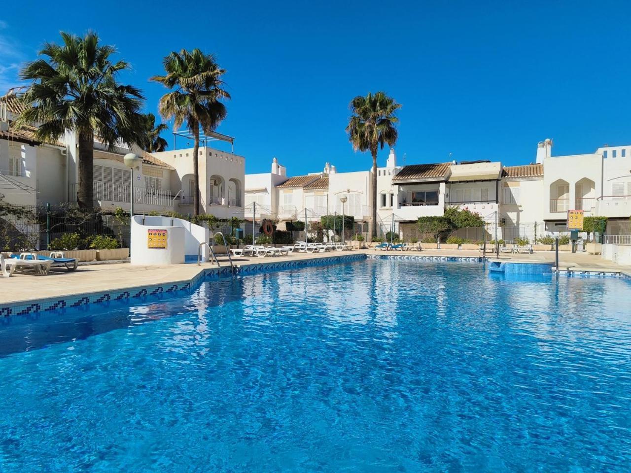 Apartamento Medina Marinas - Tu Hogar Con Solarium Privado! *