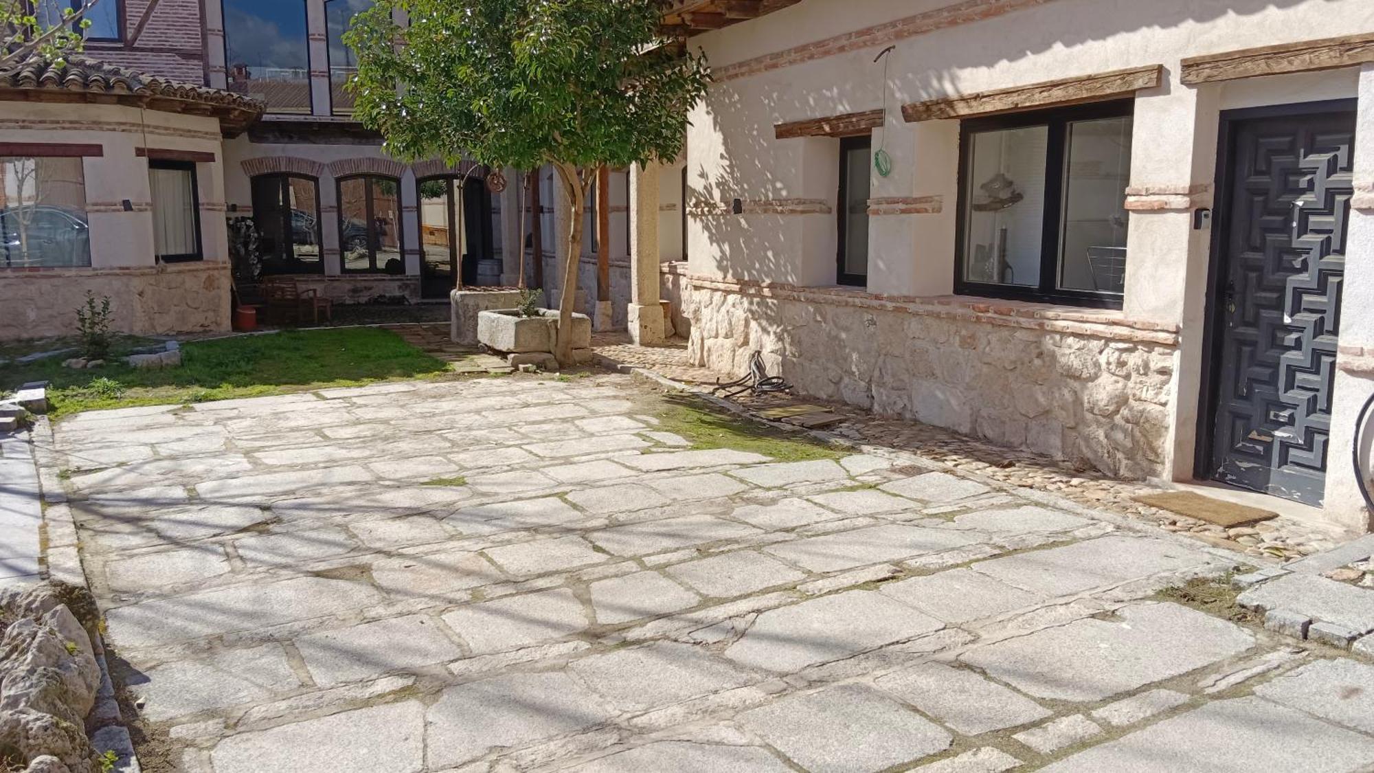 Casa De Mendoza - Casa Solariega En El Casco Historico Pensión Alcalá de Henares