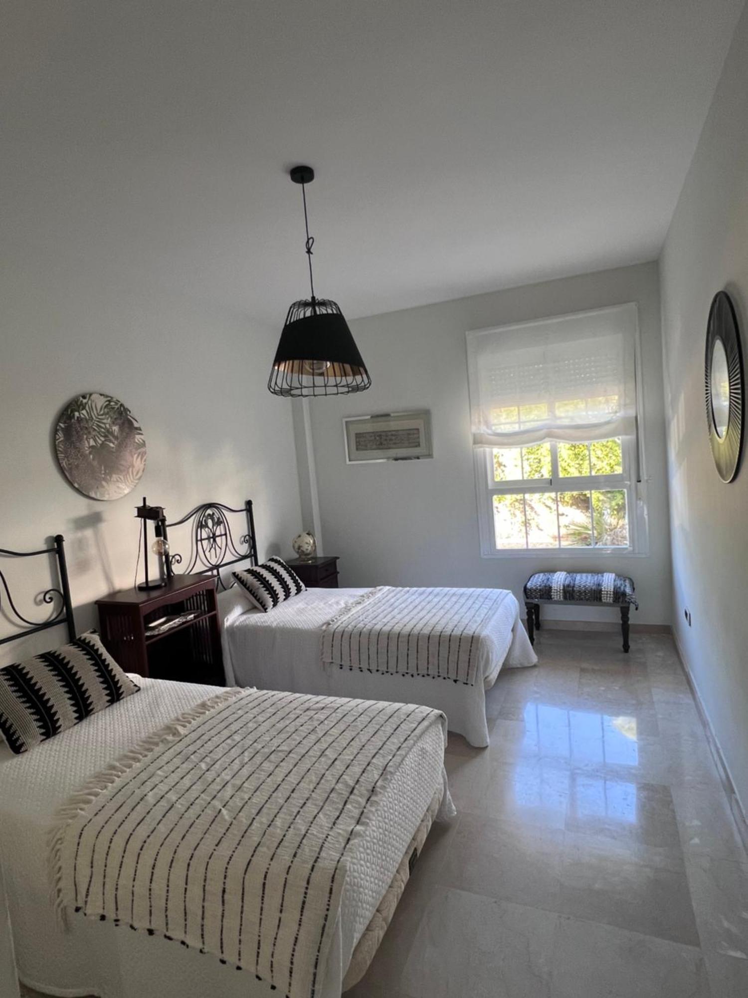 Bahia De Beachfront 2 Bedroom *