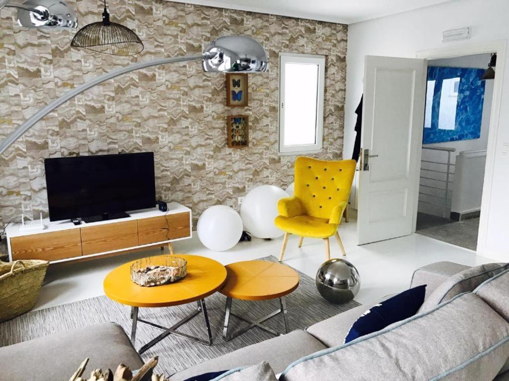 Edificio Con Vistas En + Wifi * Elanchove