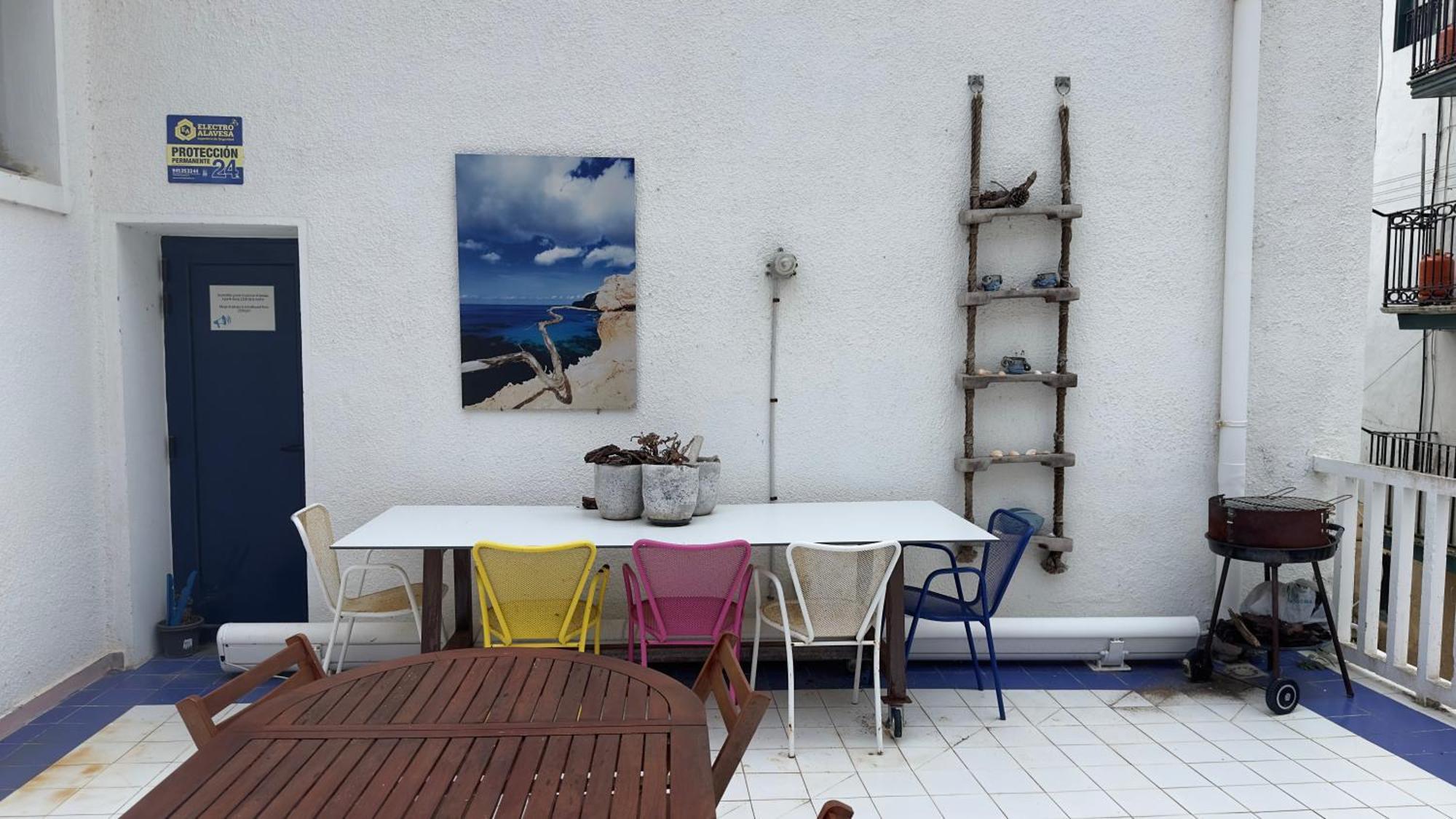 Edificio Con Vistas En + Wifi Elanchove