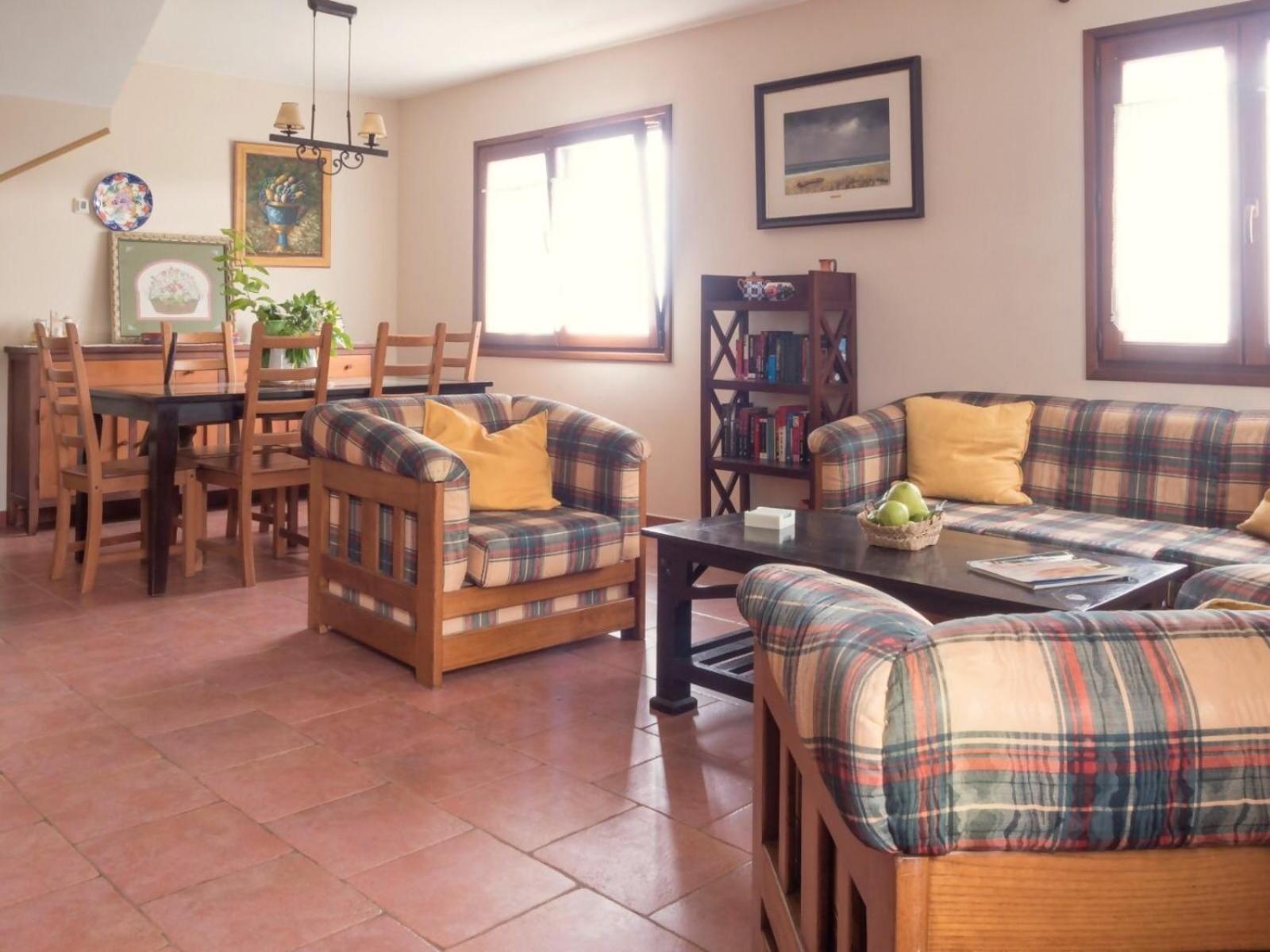 Casa La Escuelina En Villanueva