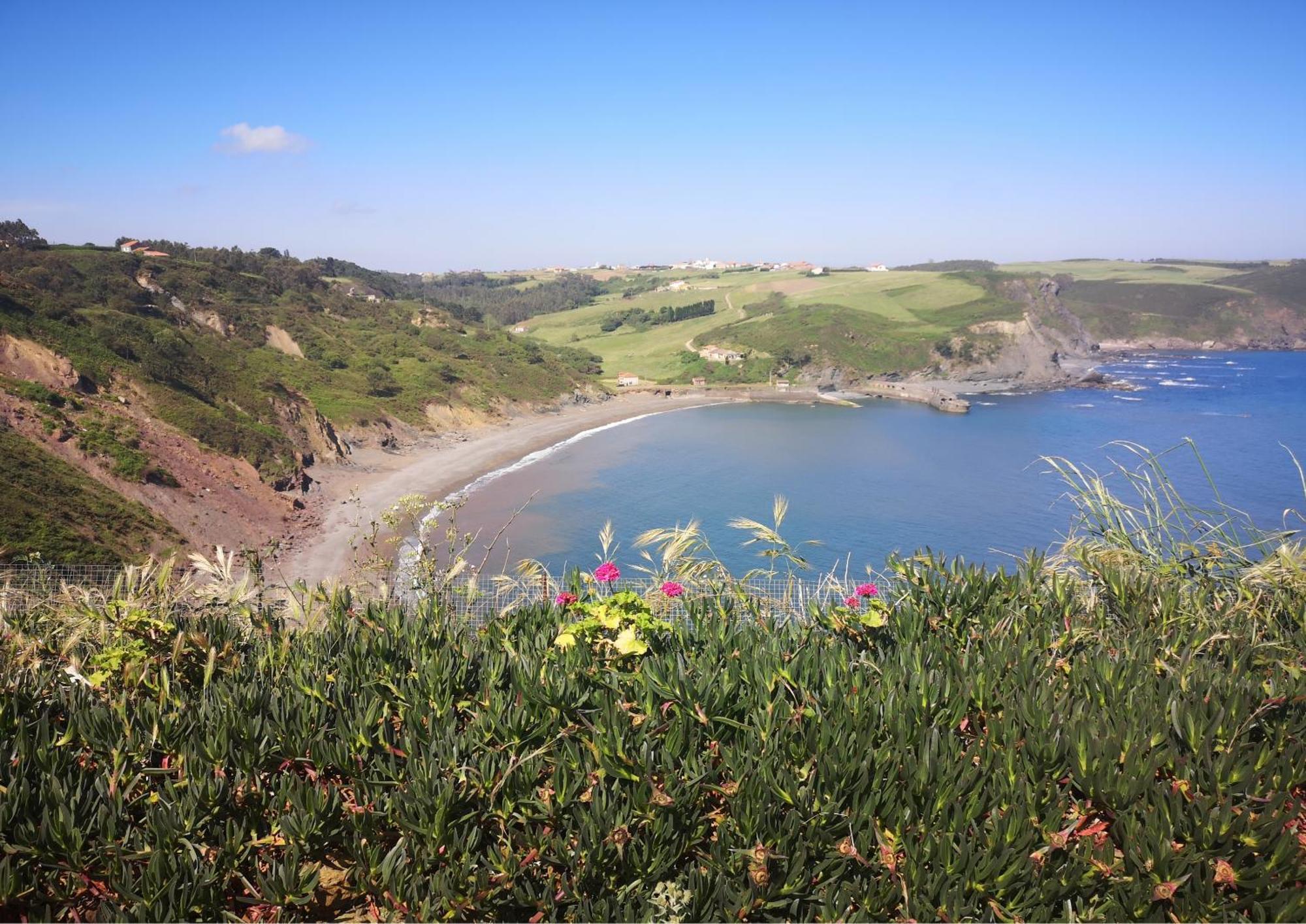 Apartamento Nordes Turisticos - Bañugues