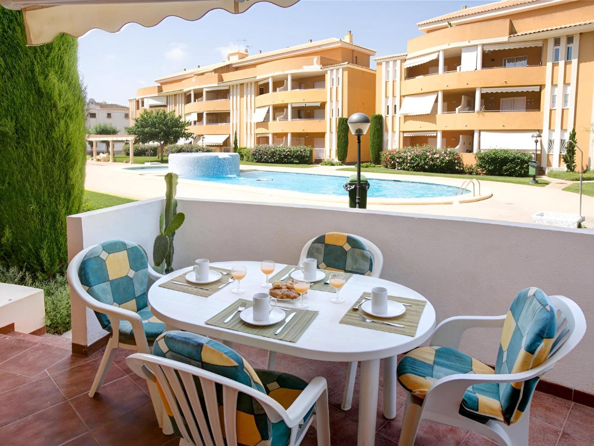 Apartment Con Piscina En Residencial Mediterraneo By Alterhome