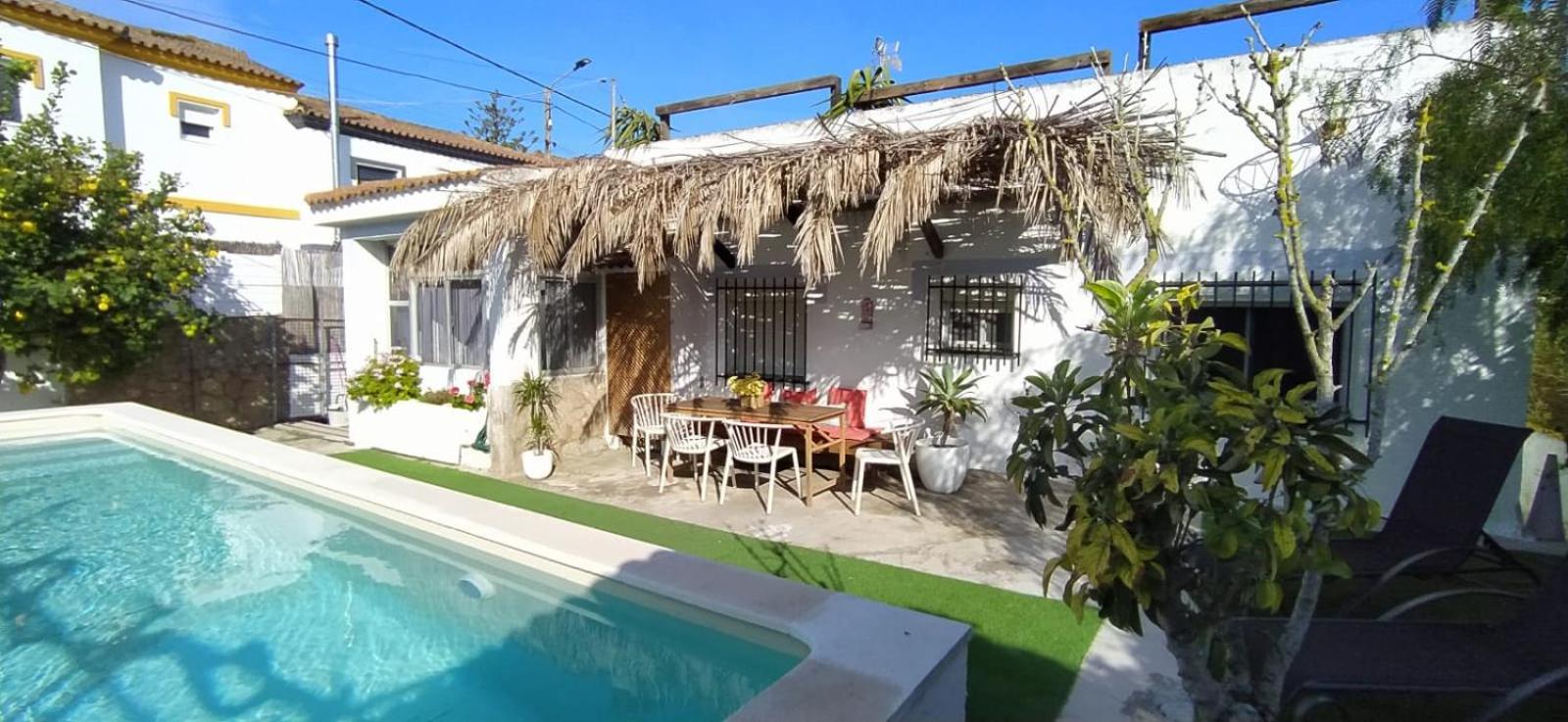 Casa, Piscina, Jacuzzi, Garaje, Barbacoa. * Chiclana de la Frontera