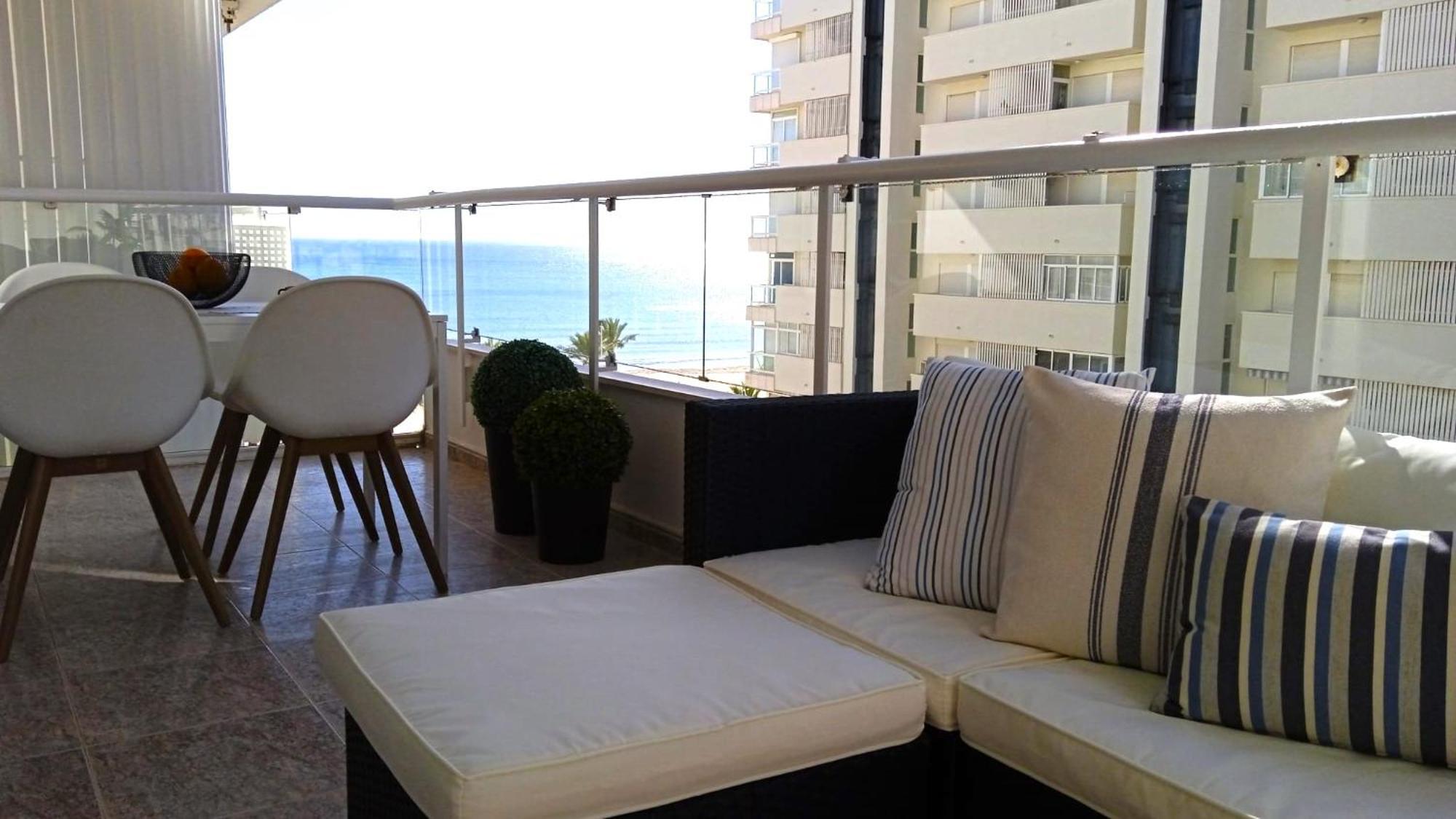 Frente Al Mar * Cullera