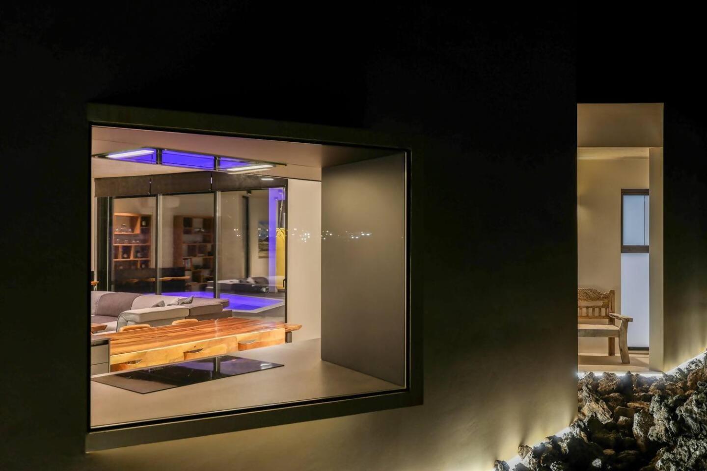 Luxury Vulcano Villa *