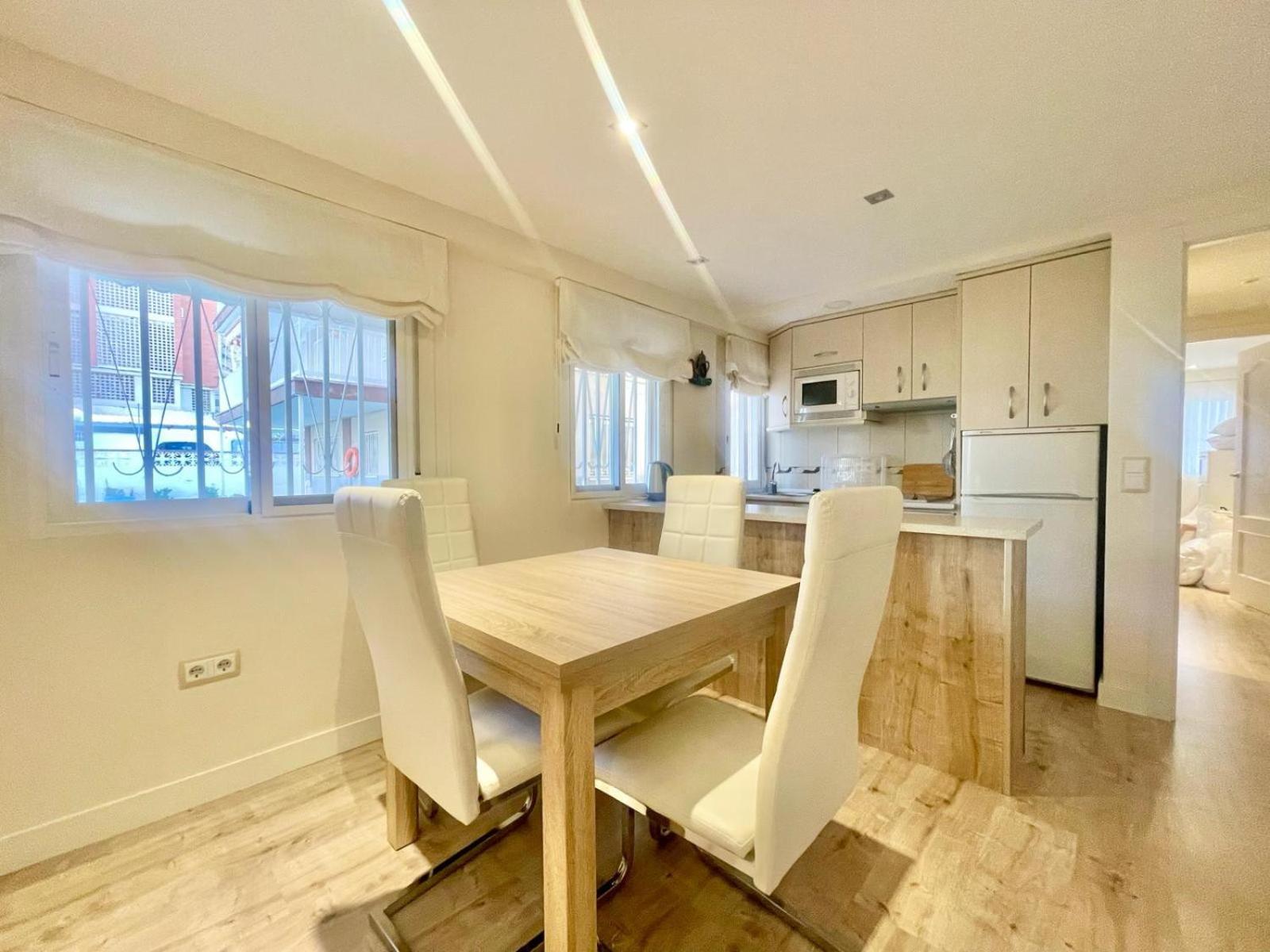 White House Nervion Apartamento