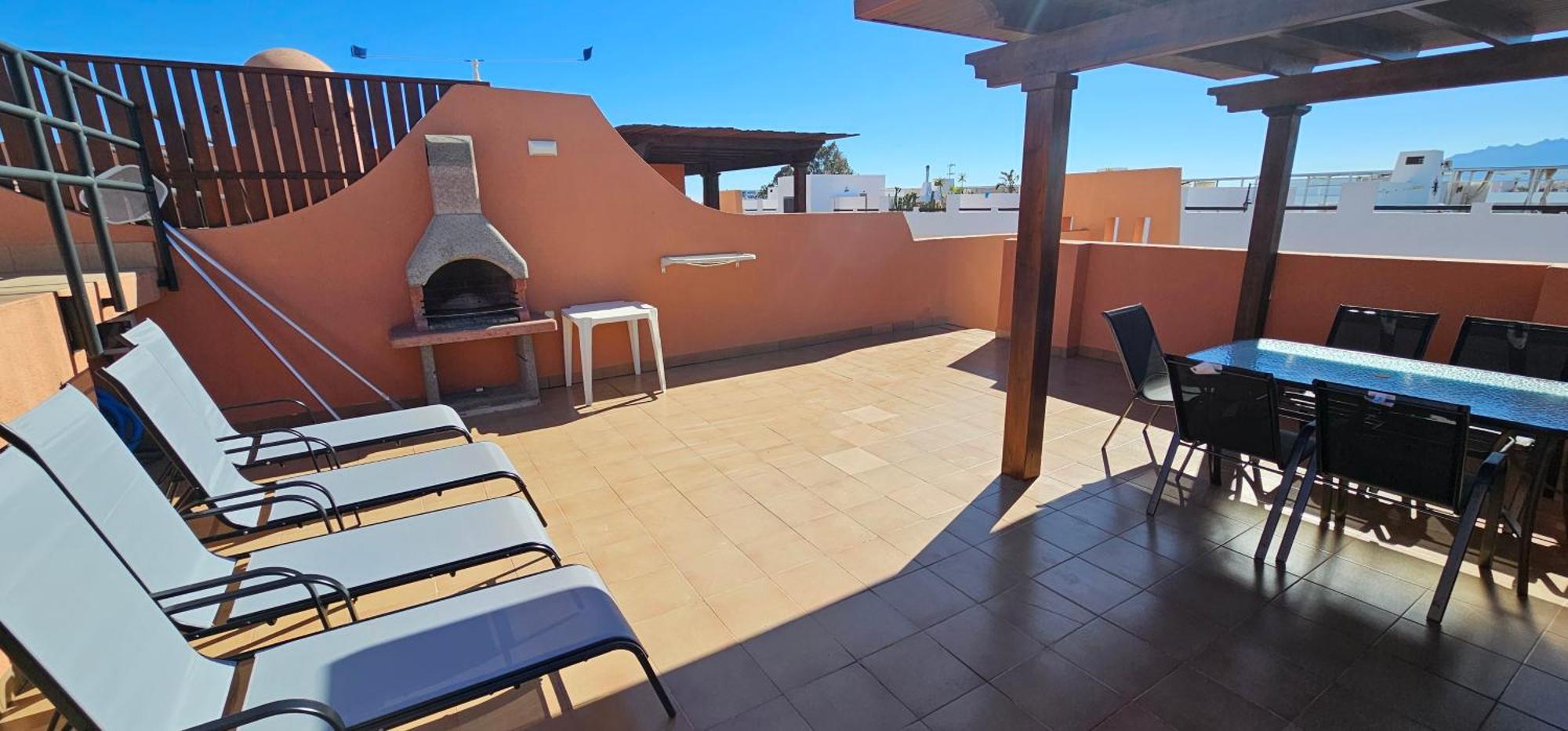Apartment Paraiso: Beachfront Penthouse With Private Rooftop Pool Vera