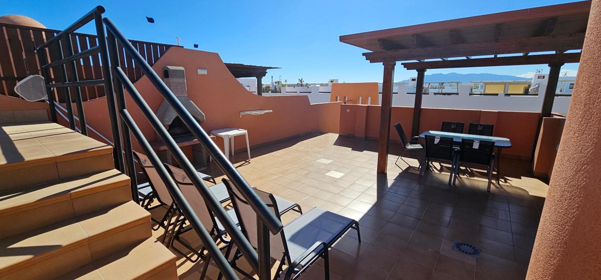 Paraiso: Beachfront Penthouse With Private Rooftop Pool Apartment Vera