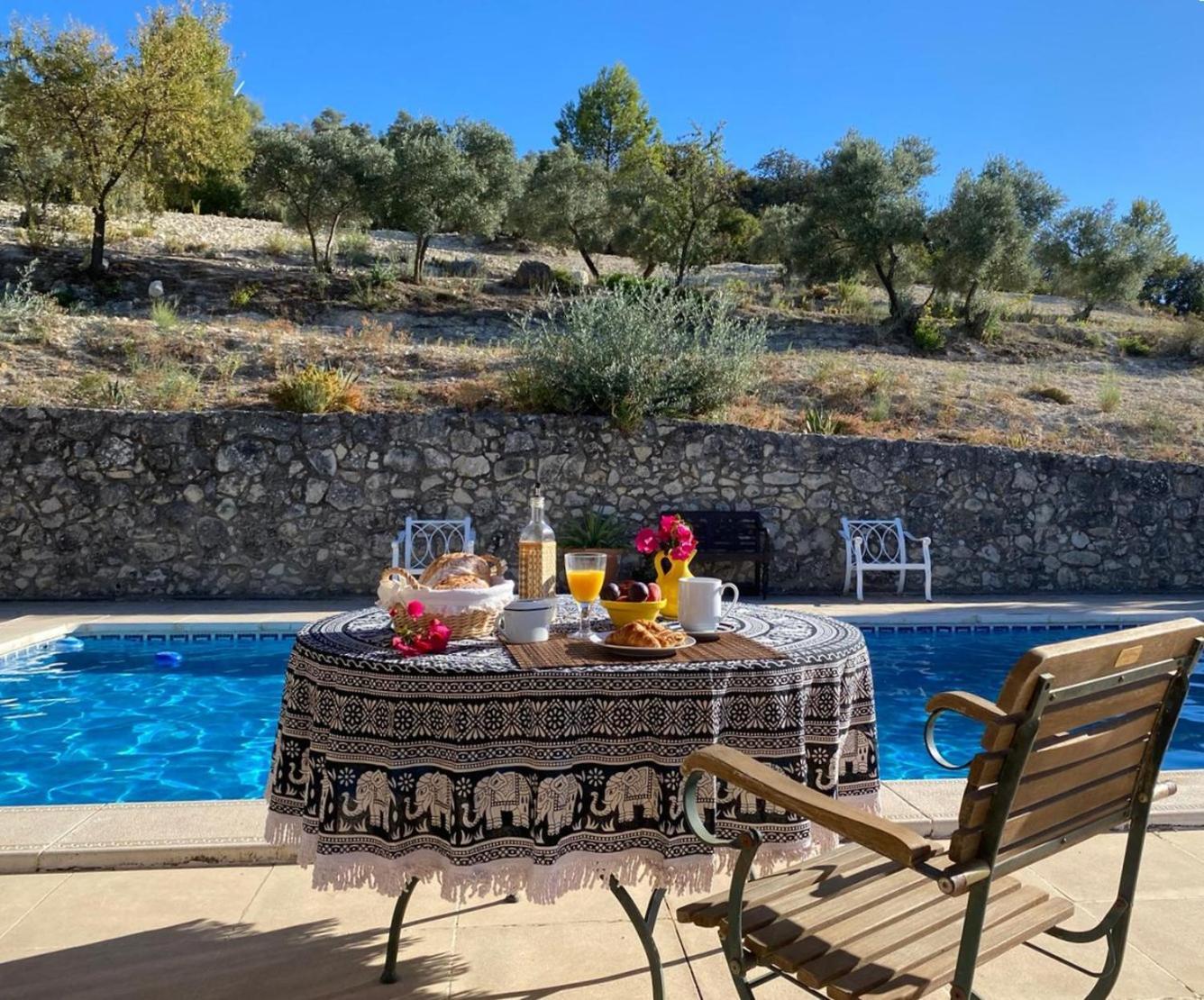 Vina Zarzarrosa Lodge