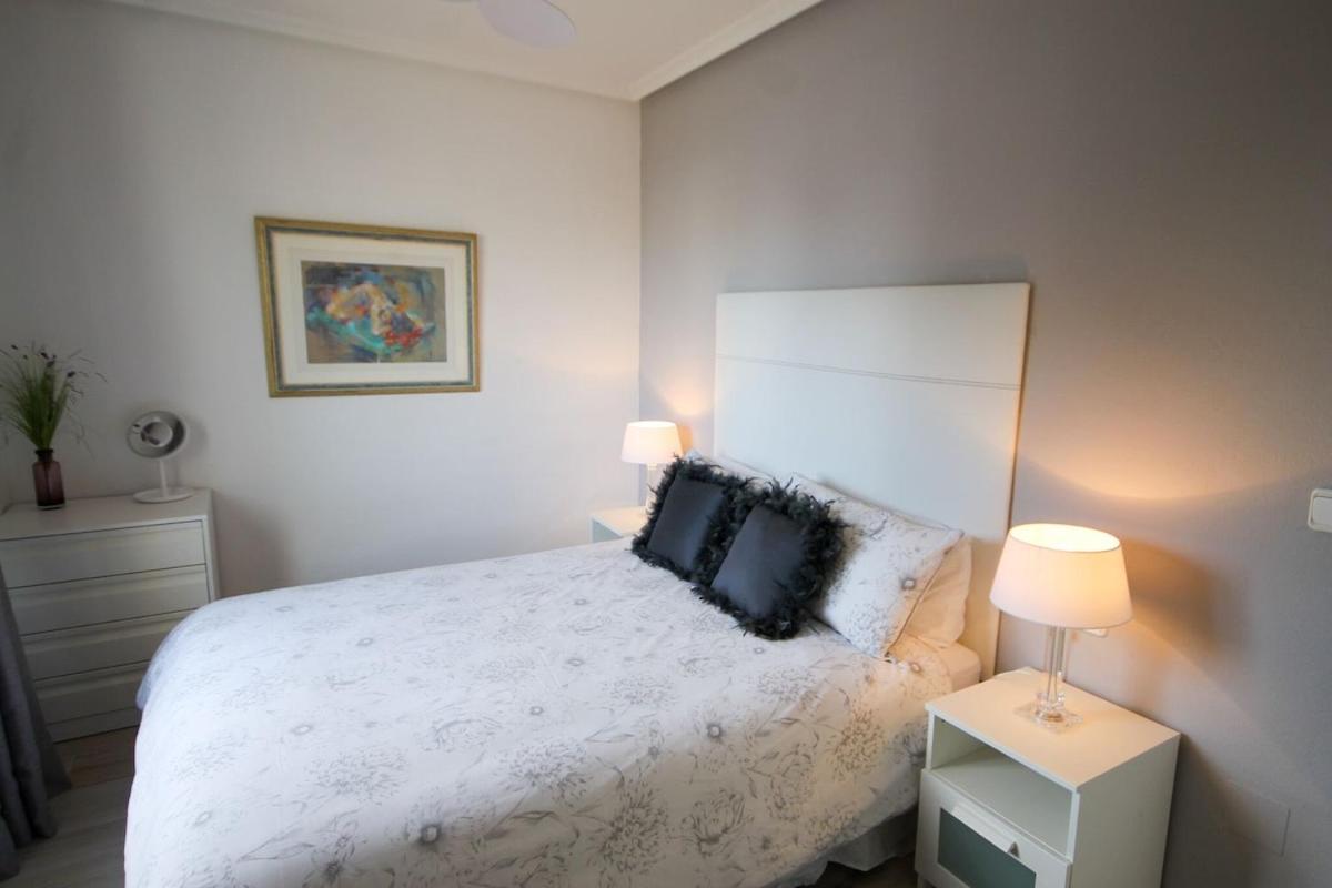 Apartamento Luxury 2 Bed, 2 Bath With Sea View, Heating And New Bathrooms. Dehesa de Campoamor (Orihuela Costa)