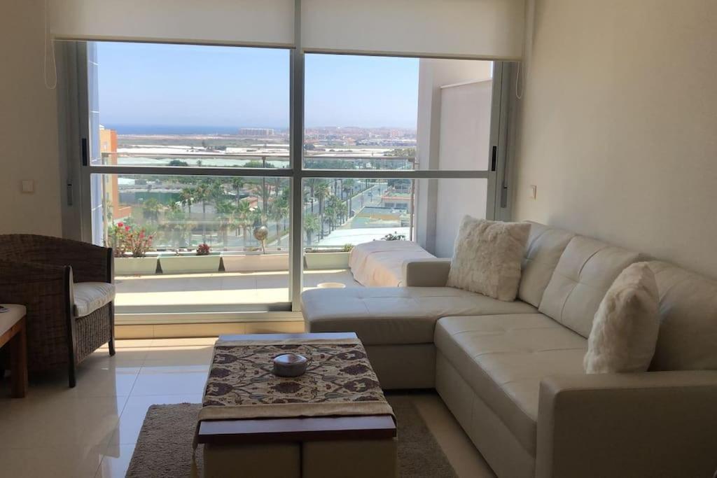 Deluxe: Hidromasaje, Terraza Y Vistas. Apartamento