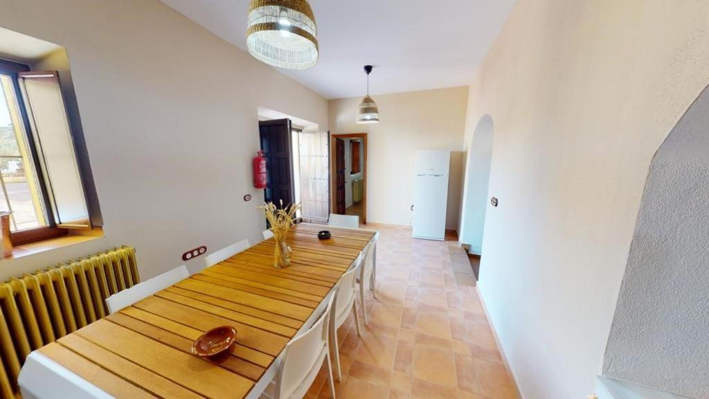 Casa Con Encanto, Gran Capacidad Alojamiento-24 Personas Сasa de vacaciones Doña Rama
