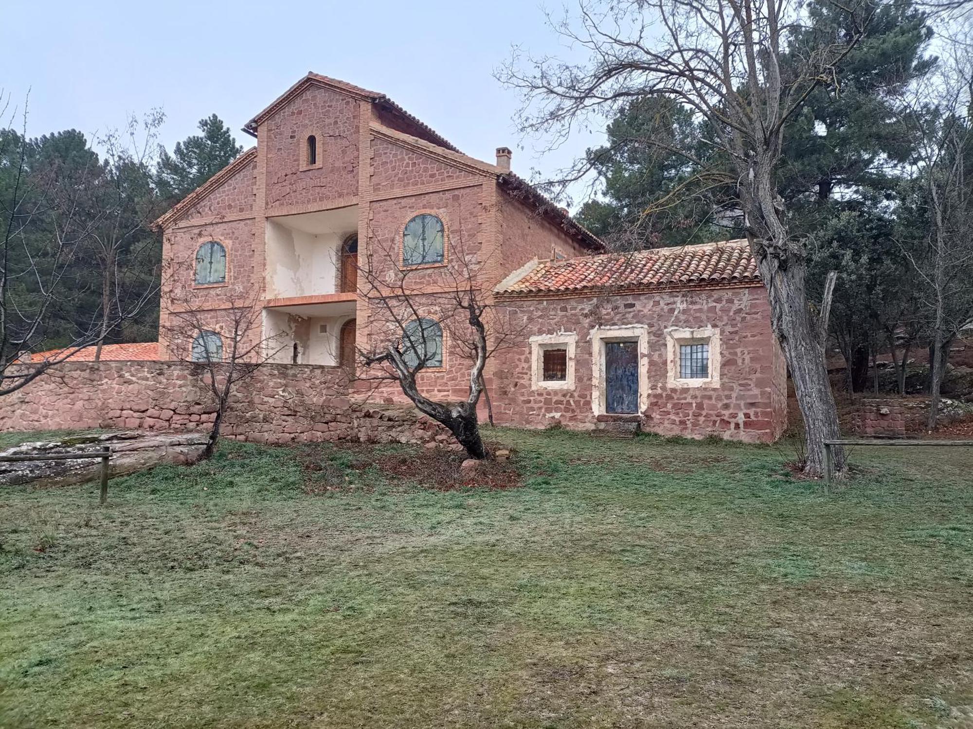 Apartahotel Rurales Fuente Del Peral *
