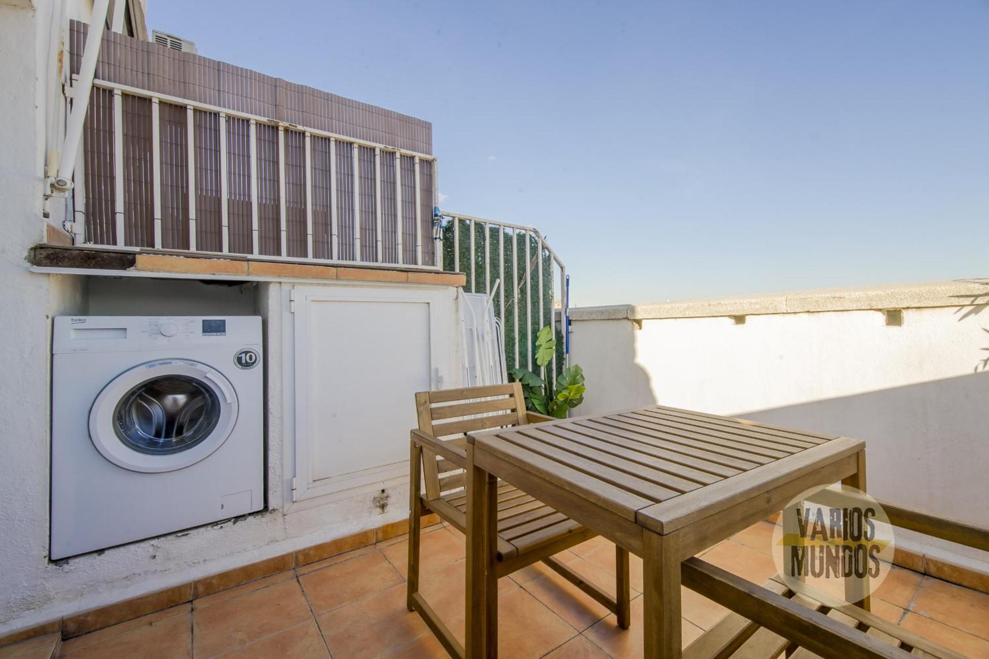 Fabuloso Atico Doble Altura 3pax En Chueca Apartment