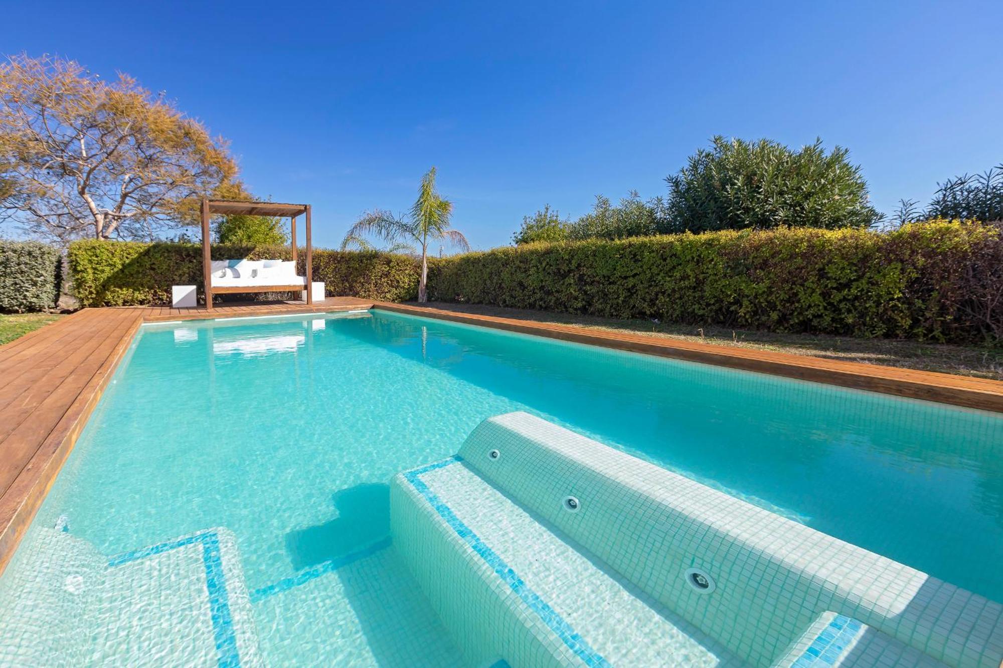 Villa In Sleeps 10 To 12 Guests Ibiza Town