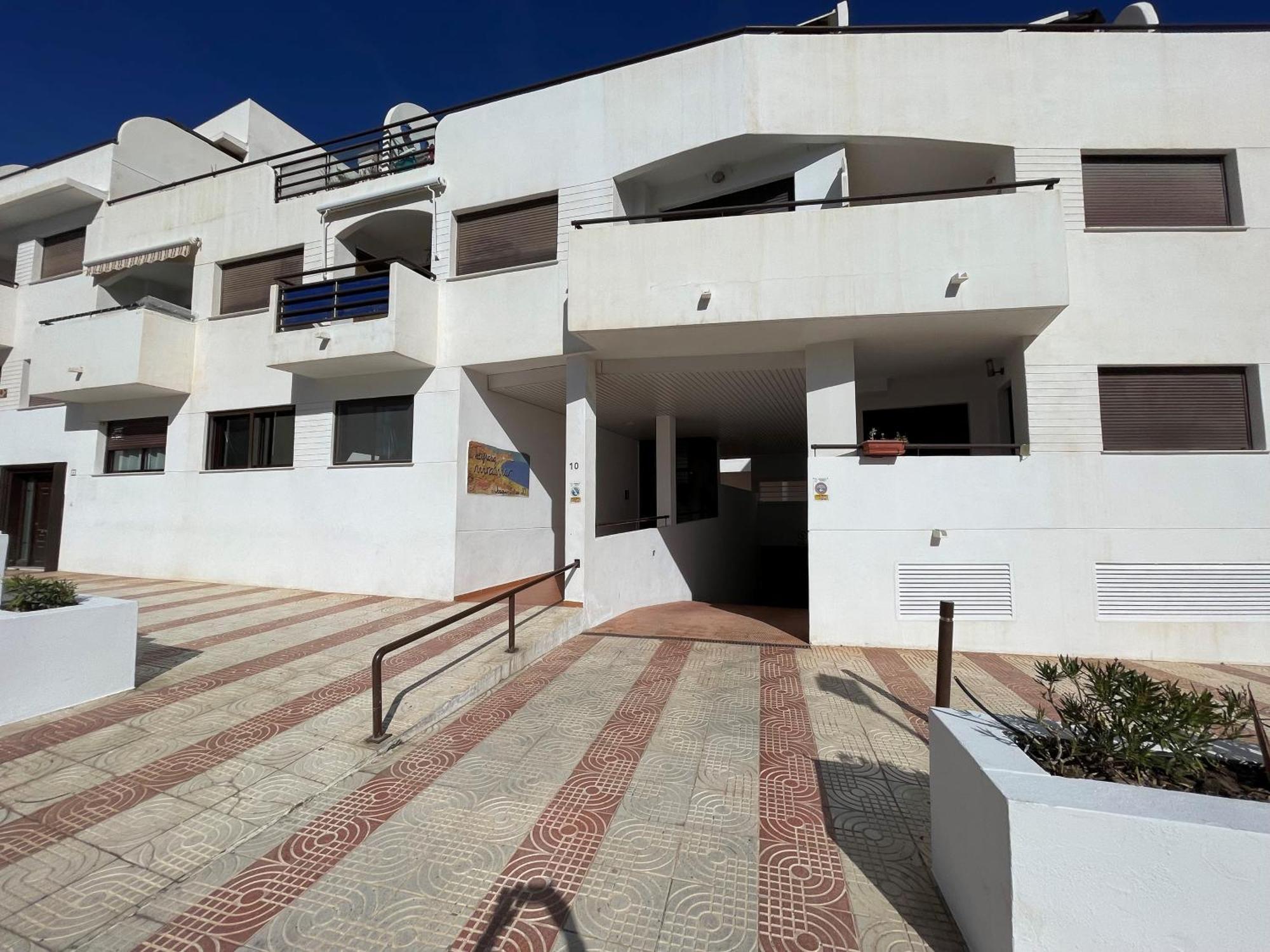 ático Con Terraza Y Vistas En Apartamento