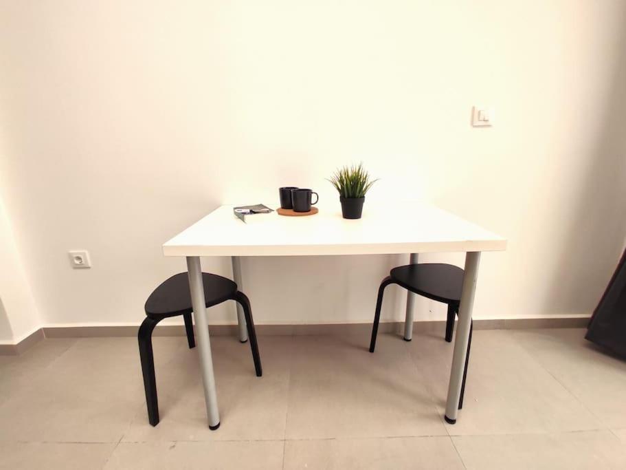 Apartment Acogedor Loft En Valencia_ Calamochaa Valencia