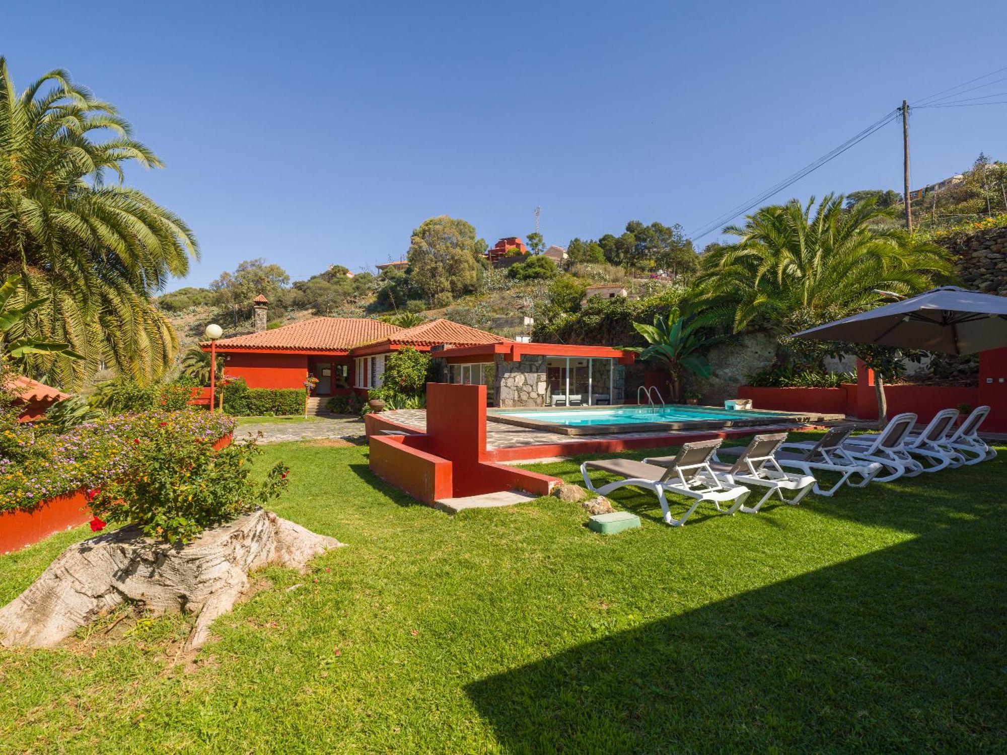 El Jardin De With Private Pool, Sauna&jacuzzi