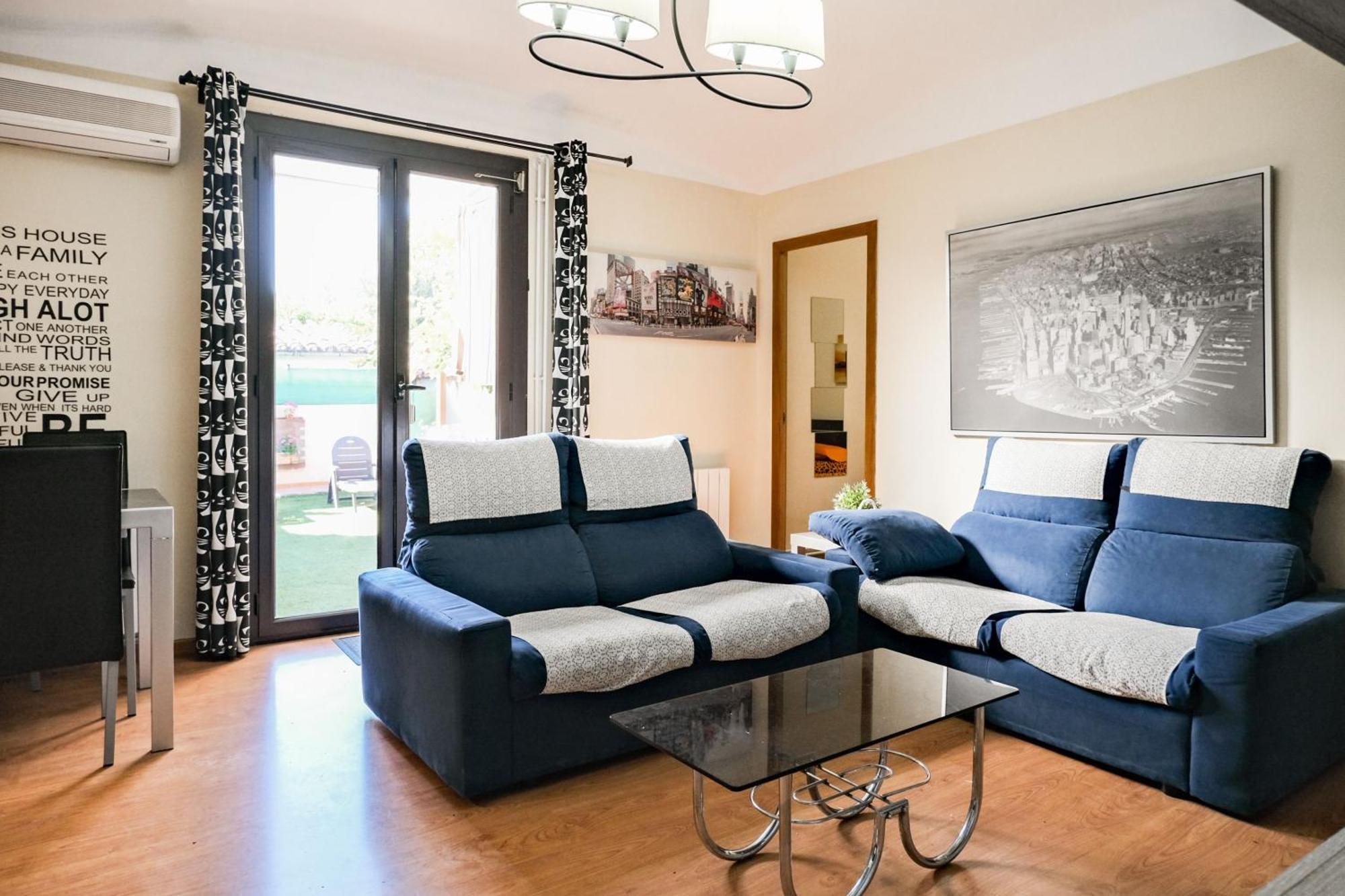 Cals Avis Casa Con Jardin En *